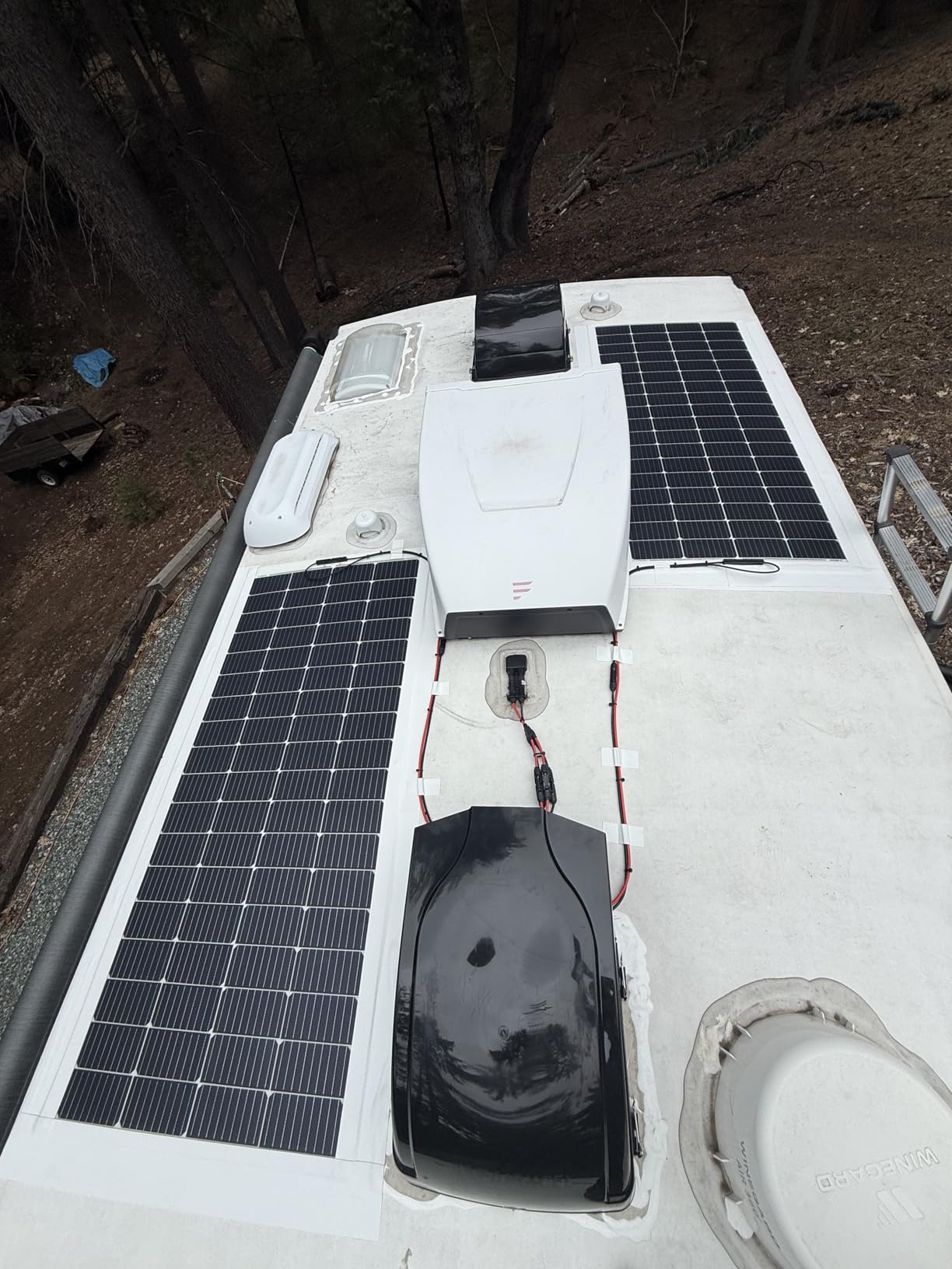 Renogy Solar Panels 200 Watt 12V, Flexible Solar Panel 200W 22% High-Efficiency, 240° Ultra Lightweight Solar Panels for Marine RV Cabin Van Car Boat Camping Curve Surfaces customer photo 1