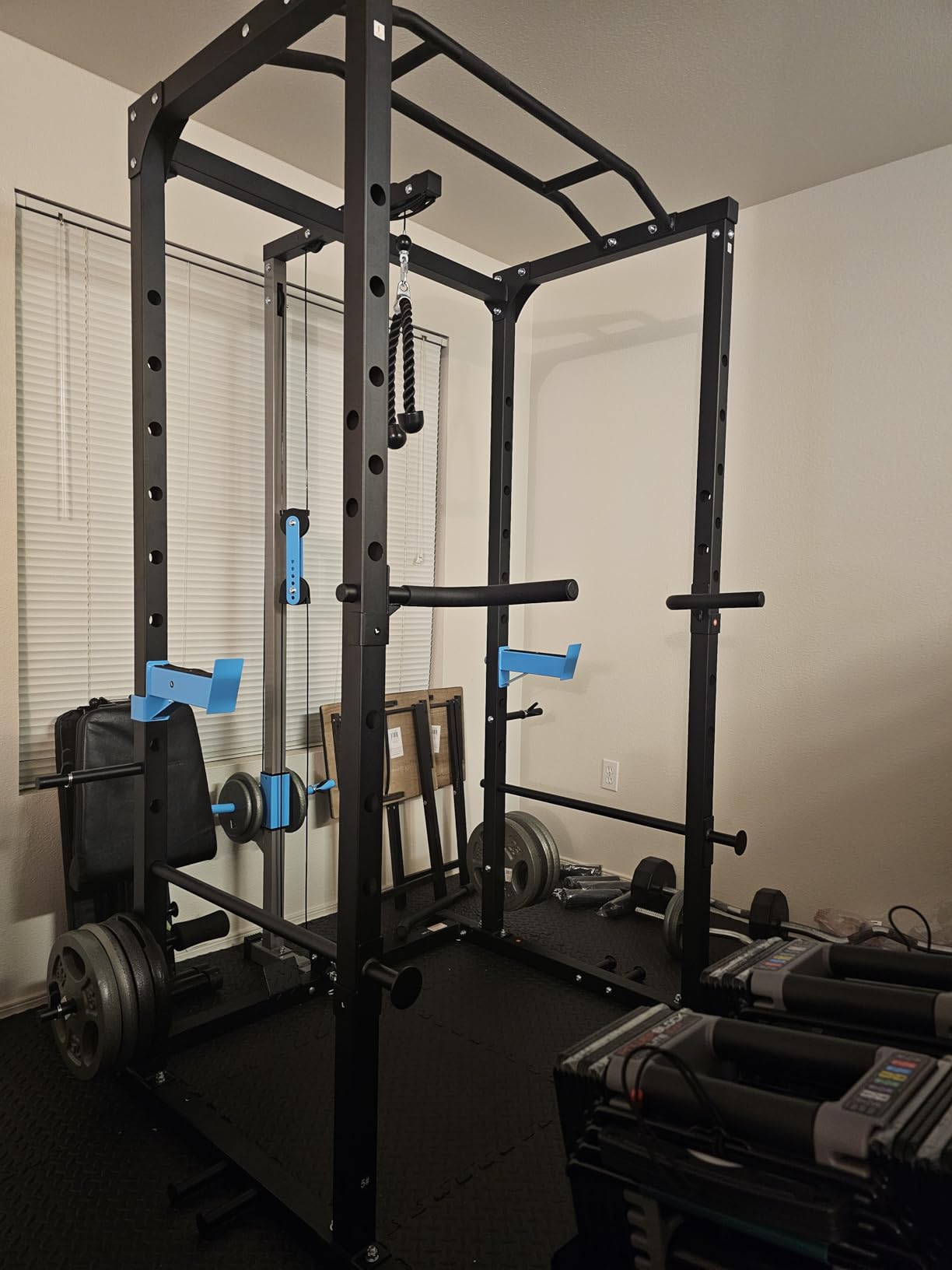 ULTRA FUEGO Power Cage, Multi-Functional Power Rack with J-Hooks, Dip Handles, Landmine Attachment customer photo 2