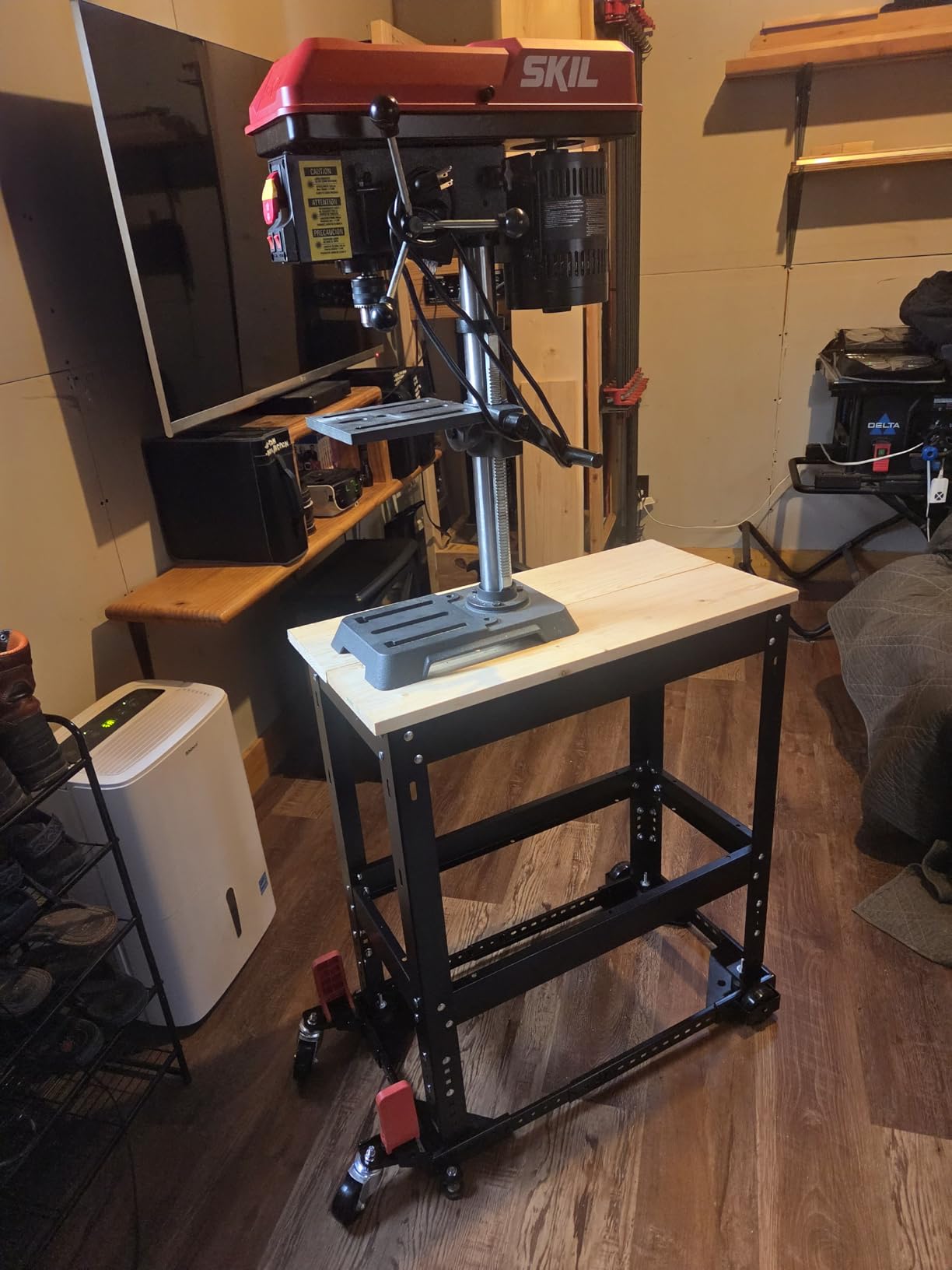 SKIL 6.2 Amp 10 In. 5-Speed Benchtop Drill Press with Laser Alignment & Work Light - DP9505-00 customer photo 2