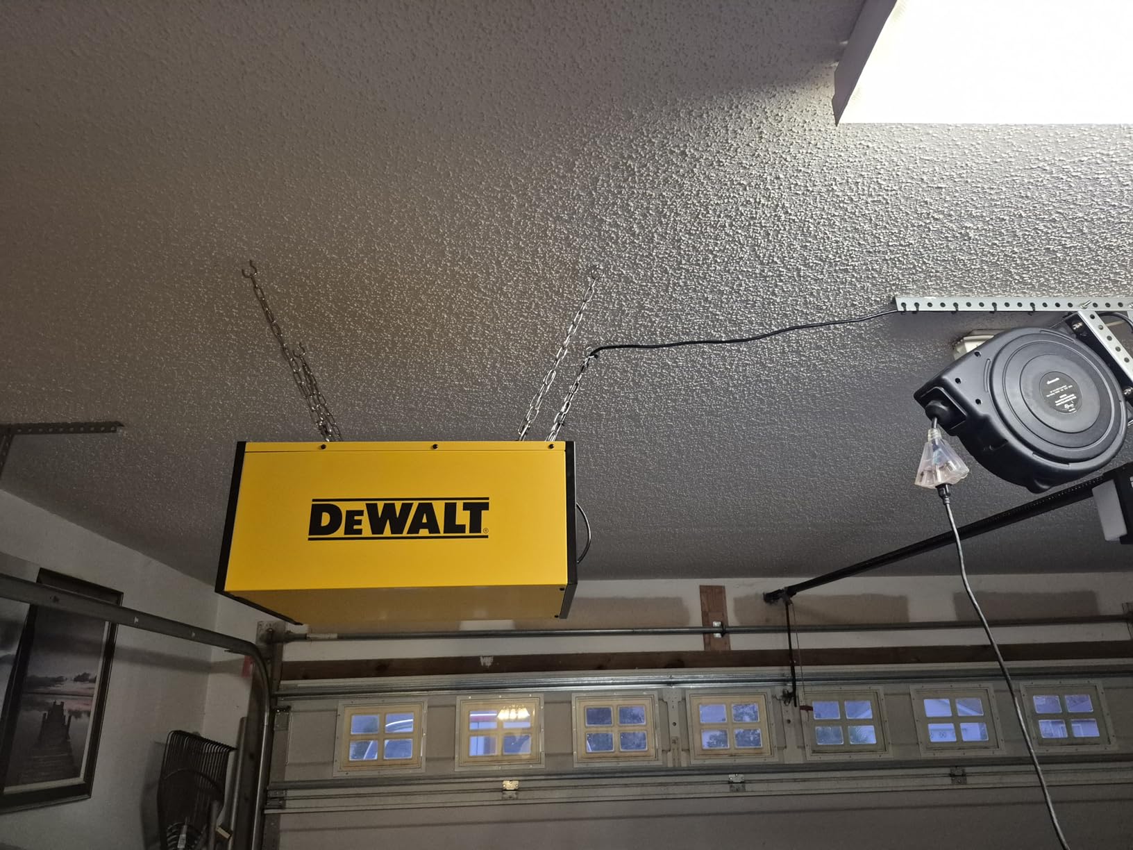 DEWALT Air Filtration System Dust Collector for Woodworking DWXAF101 | 3-Speed Hanging Ceiling Dust Collection Systems Remote Control 4 Modes 8H Time Setting 2 Stage Filtration for Garage/Workshop customer photo 2