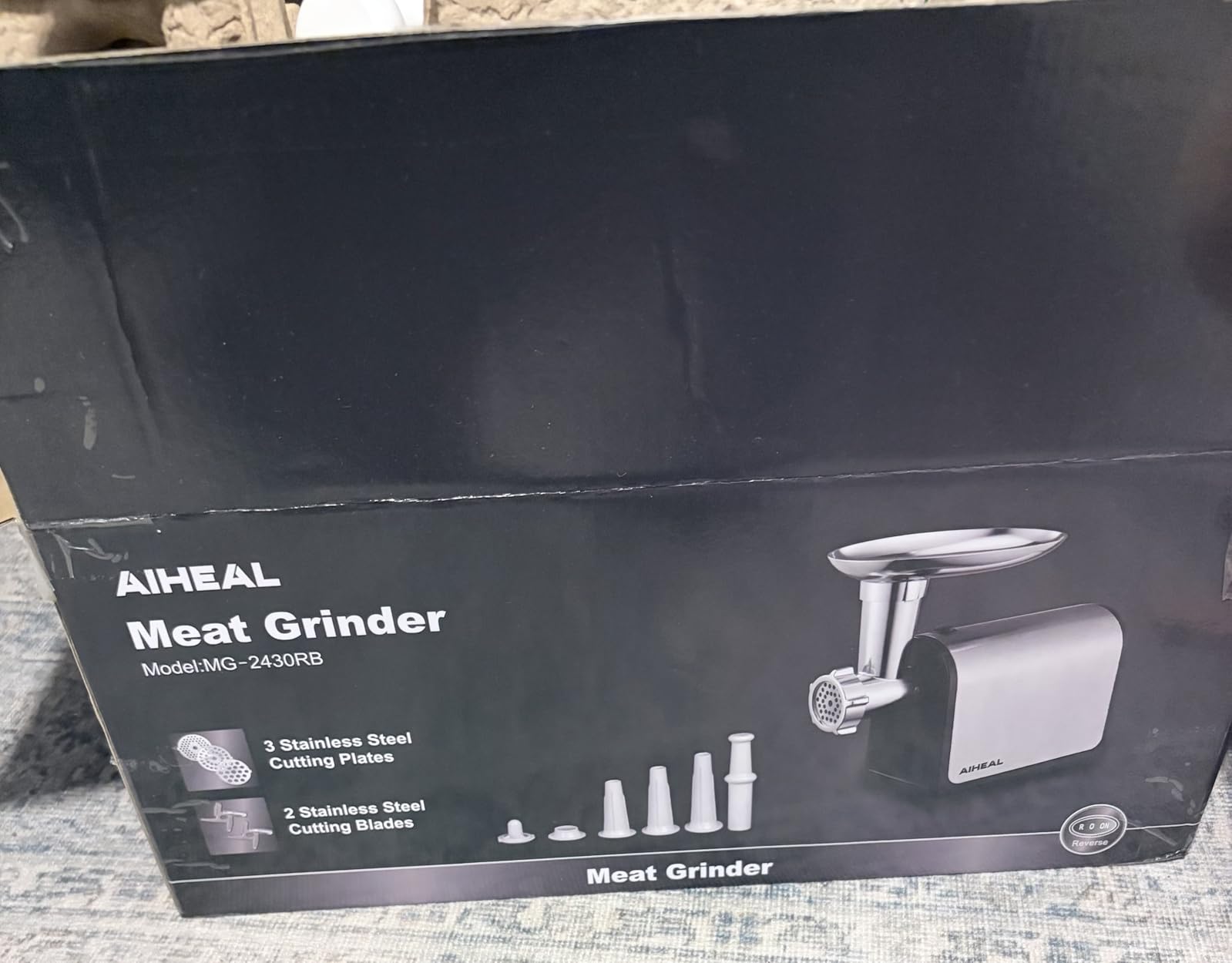 Electric Meat Grinder, Sausage Stuffer with 3 Sausage Tubes, 2 Blades, 3 Plates, 3200W Max, Meat Grinder Heavy Duty for Home Kitchen Use, Stainless Steel (Black) customer photo 1