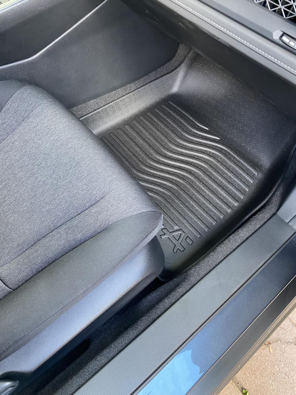 AUXKO All Weather Floor Mats for Honda CR-V 2023-2026 (Include Hybrid) | High Wall, All-Weather, All Season, Odorless, Anti Slip, Rain & Salt Resistant, TPE Material, Black customer photo 1