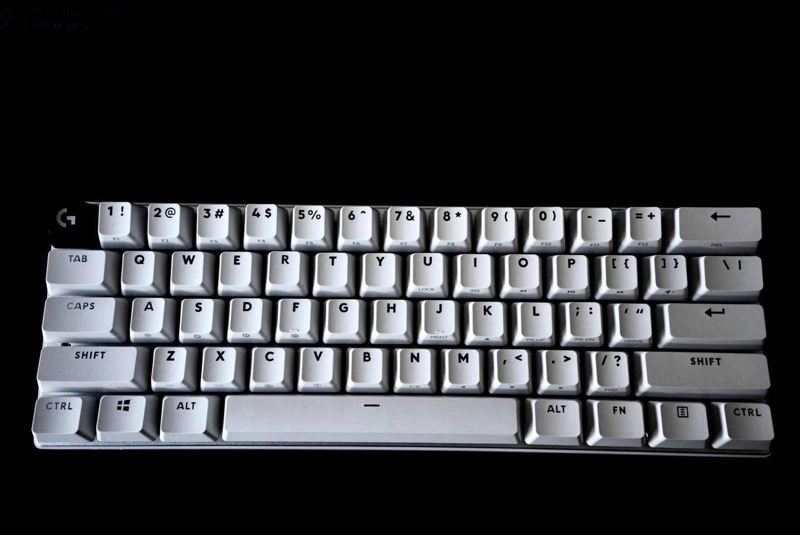 LOGITECH PRO X TKL Lightspeed Wireless Gaming Keyboard (Linear) customer photo 1