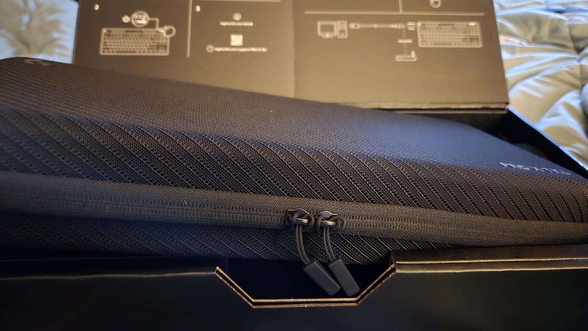 LOGITECH PRO X TKL Lightspeed Wireless Gaming Keyboard (Linear) customer photo 2