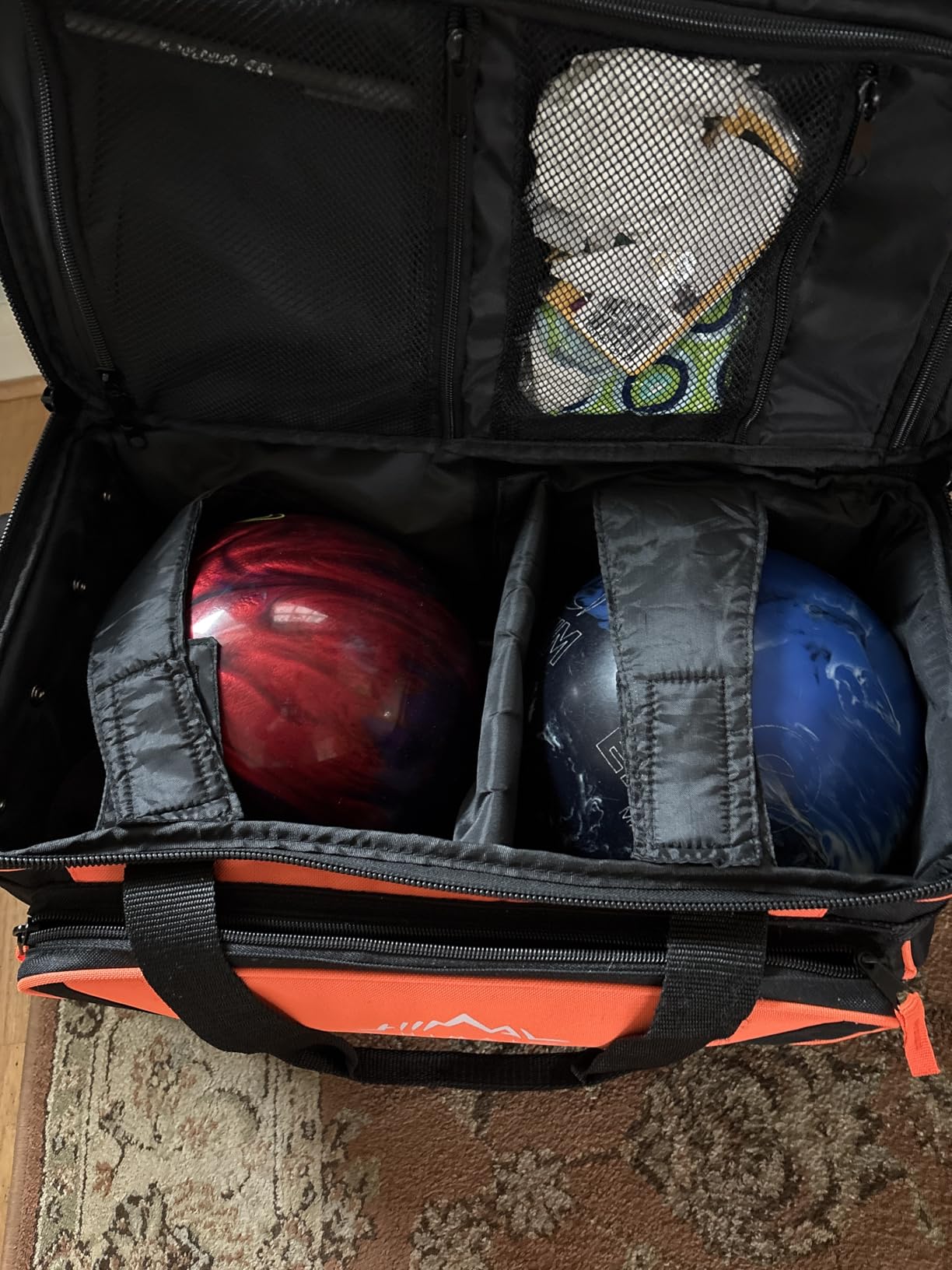 GoHimal 2-Ball Bowling Bag with Wheels, Large Storage Pocket, Retractable Handle customer photo 2