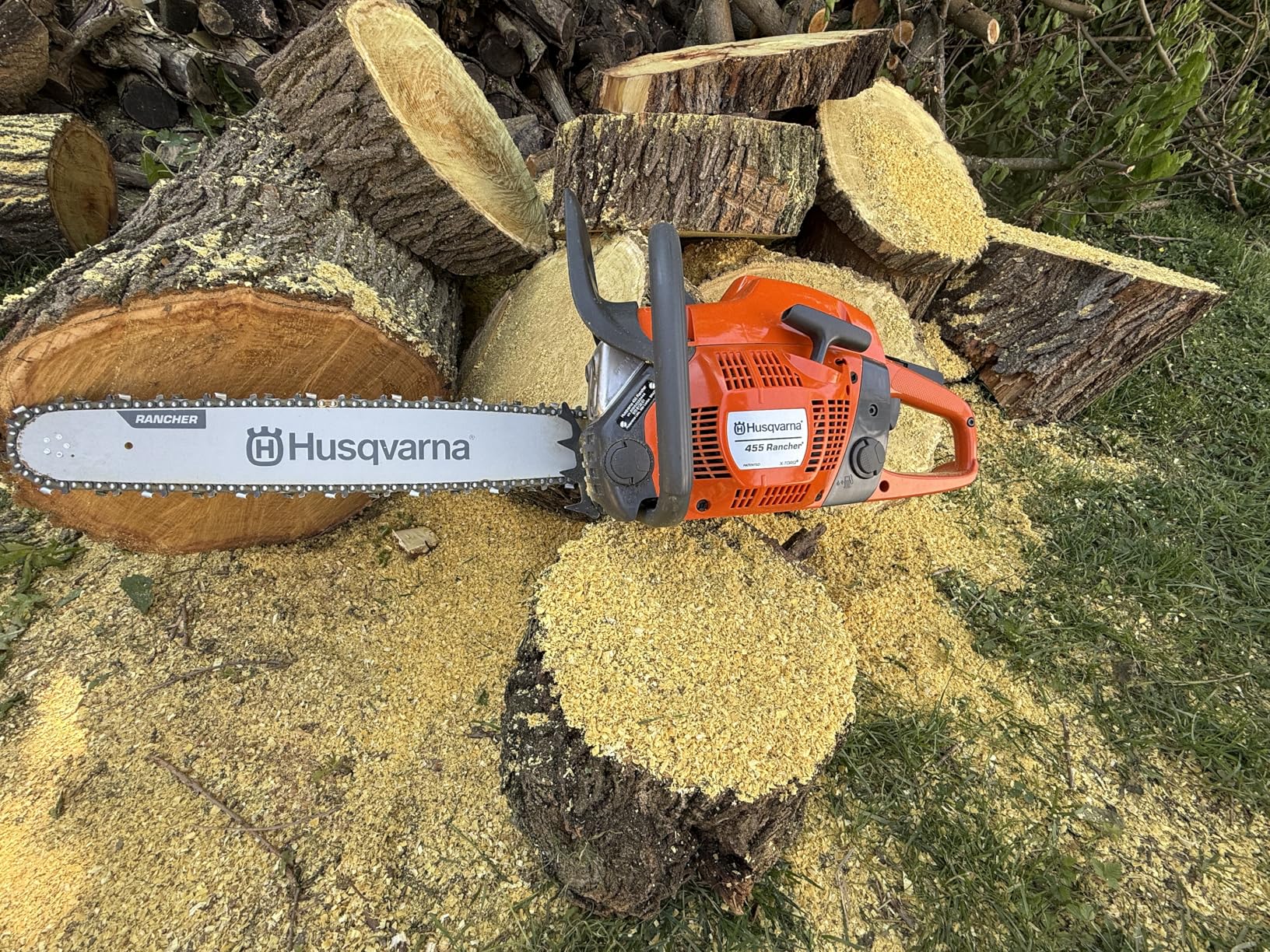 Husqvarna 455 Rancher Gas Chainsaw, 55-cc 3.5-HP, 2-Cycle X-Torq Engine, 20 Inch Chainsaw with Automatic Oiler, For Wood Cutting, Tree Trimming and Land Clearing, Gifts For Men customer photo 1