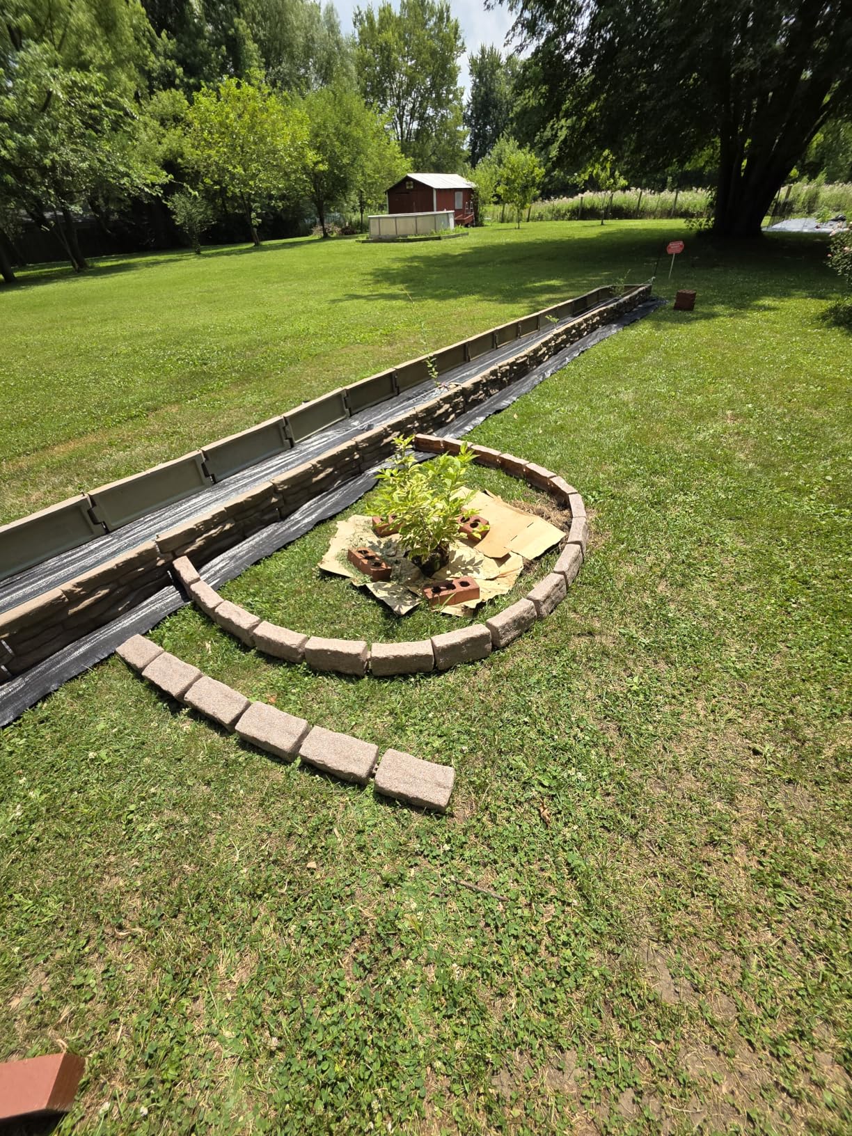 Landscape Edging | Garden Edging Border | Polyrock Bricks for Lawn Edging, Flower beds, Pathways & Yard Edging - 1 Pack | Each Section Has 6 Bricks 48