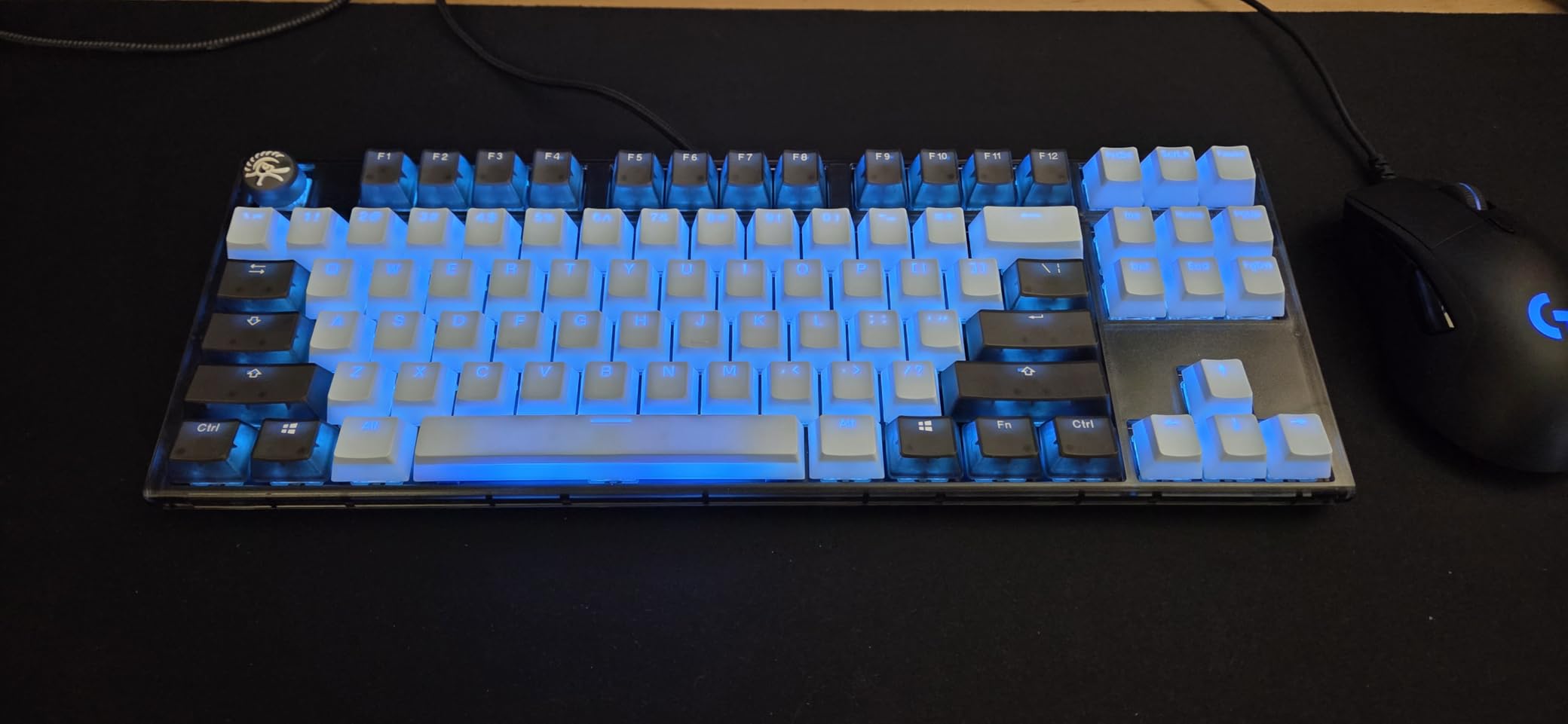 Ducky One 3 TKL Aura 80% Mechanical Keyboard, Cherry MX Brown, RGB, Black customer photo 1