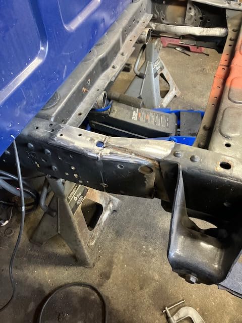 Lincoln Electric 90i MIG and Flux Core Wire Feed Weld-PAK Welder, 120V Welding Machine, Portable w/Shoulder Strap, Protective Metal Case, Best for Small Jobs, K5256-1 customer photo 2