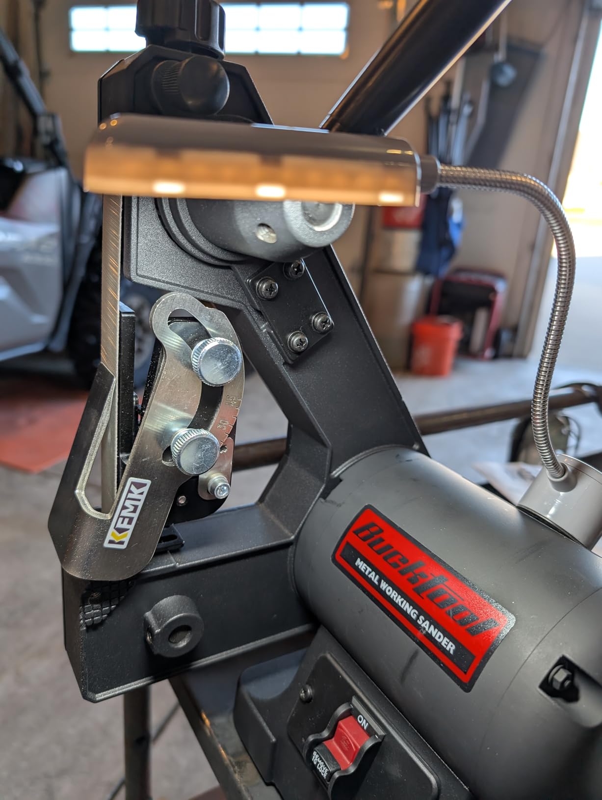 BUCKTOOL Low Speed Belt Grinder Combo for Metal, 1x30
