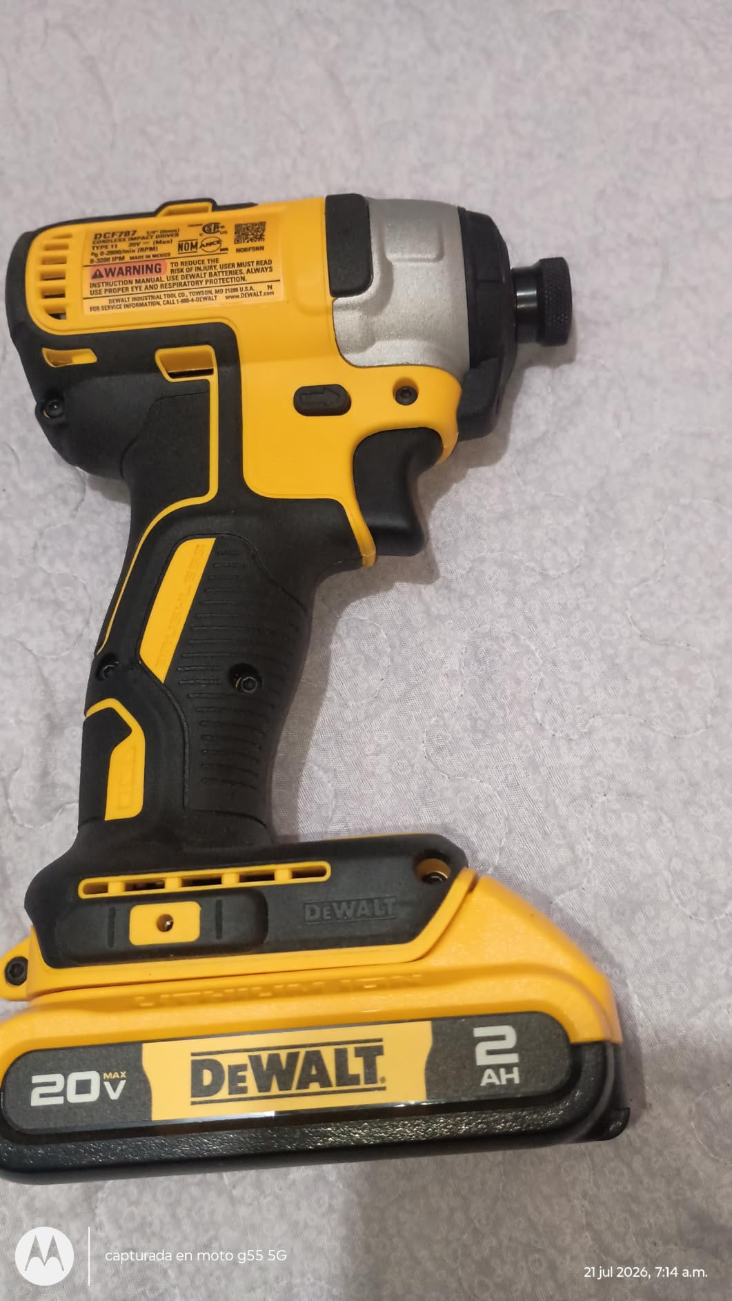 DEWALT 20V MAX Impact Driver, 1/4 Inch, Battery and Charger Included (DCF787D1) customer photo 1