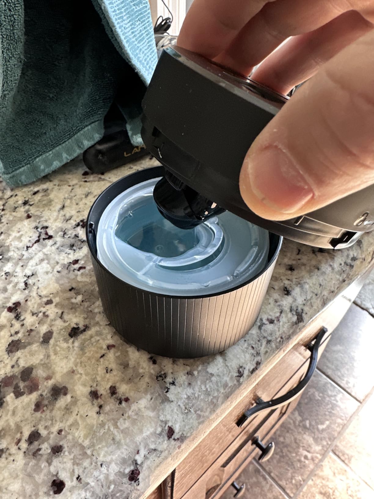 Philips Norelco S9000 Prestige Rechargeable Wet & Dry Electric Rotary Shaver with Precision Trimmer, Premium Case & Cleaning System, SP9841/84 customer photo 1