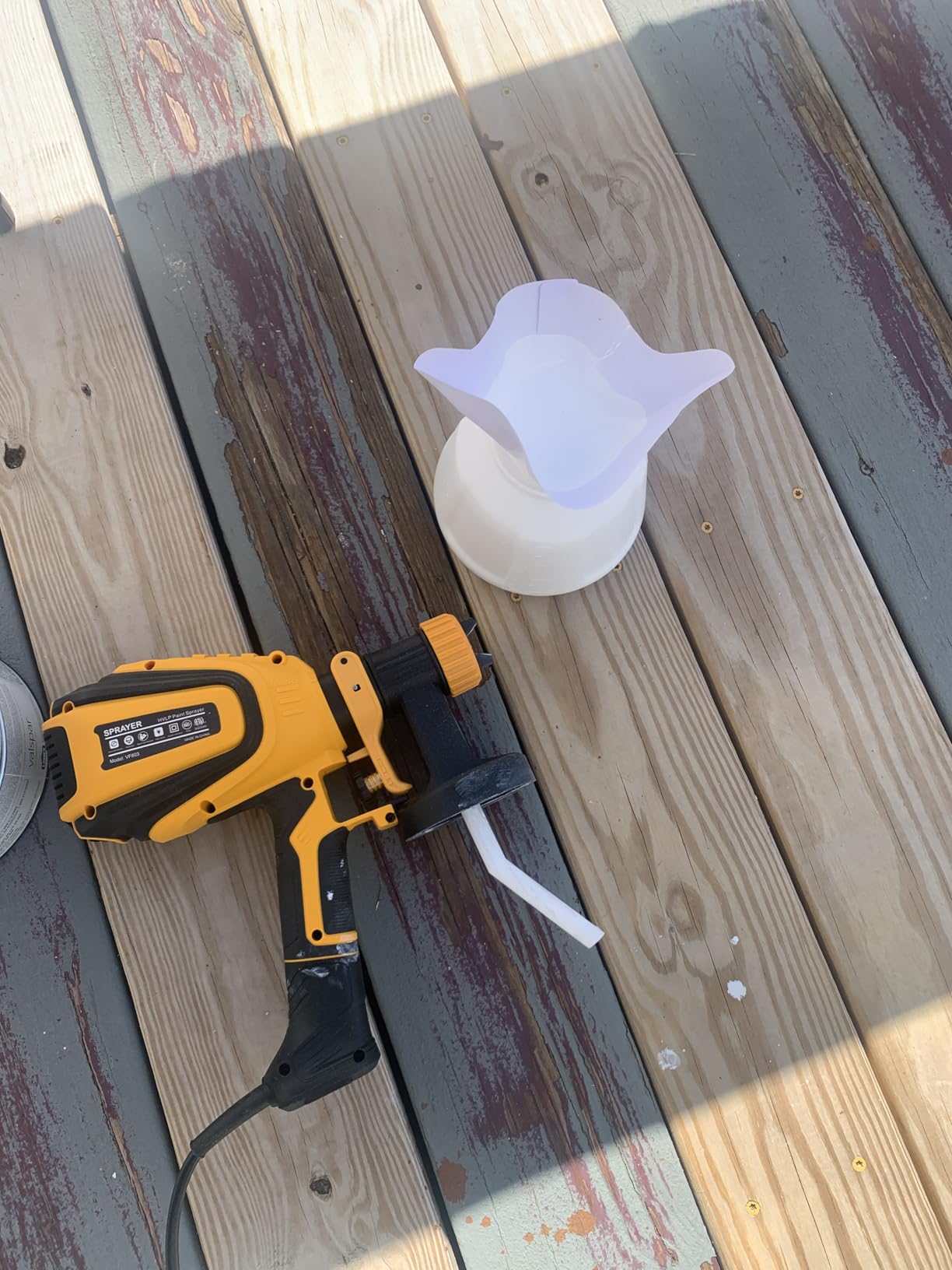 VONFORN Paint Sprayer, 700W Spray Paint Gun with 4 Nozzles & 3 Patterns | with Cleaning & Blowing Joints, Easy to Clean, for Furniture, Cabinets, Fence, Walls, Door, Garden Chairs etc. VF803 Blue customer photo 1