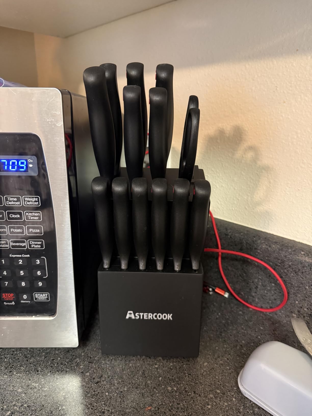 Astercook Knife Set for Kitchen with Block and Sharpener 15pcs German | Stainless Steel Kitchen Utensils Set Dishwasher Safe customer photo 1