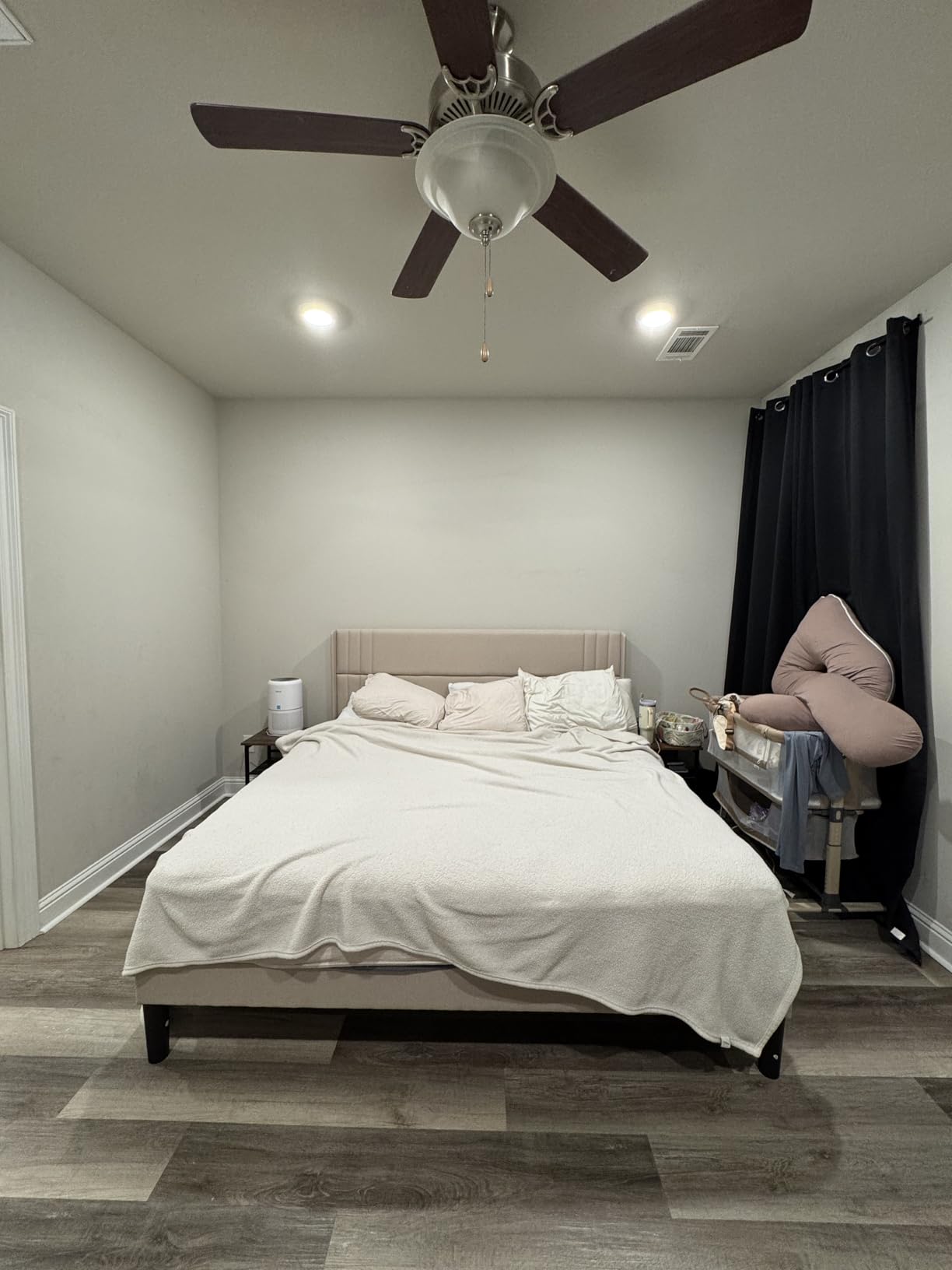 Gizoon Queen Bed Frame with Wingback Headboard, Upholstered Platform Bed, Bed Frame with Padded Headboard, Wooden Slats, Noise-Free, No Box Spring Needed, Easy Assembly, Beige customer photo 1