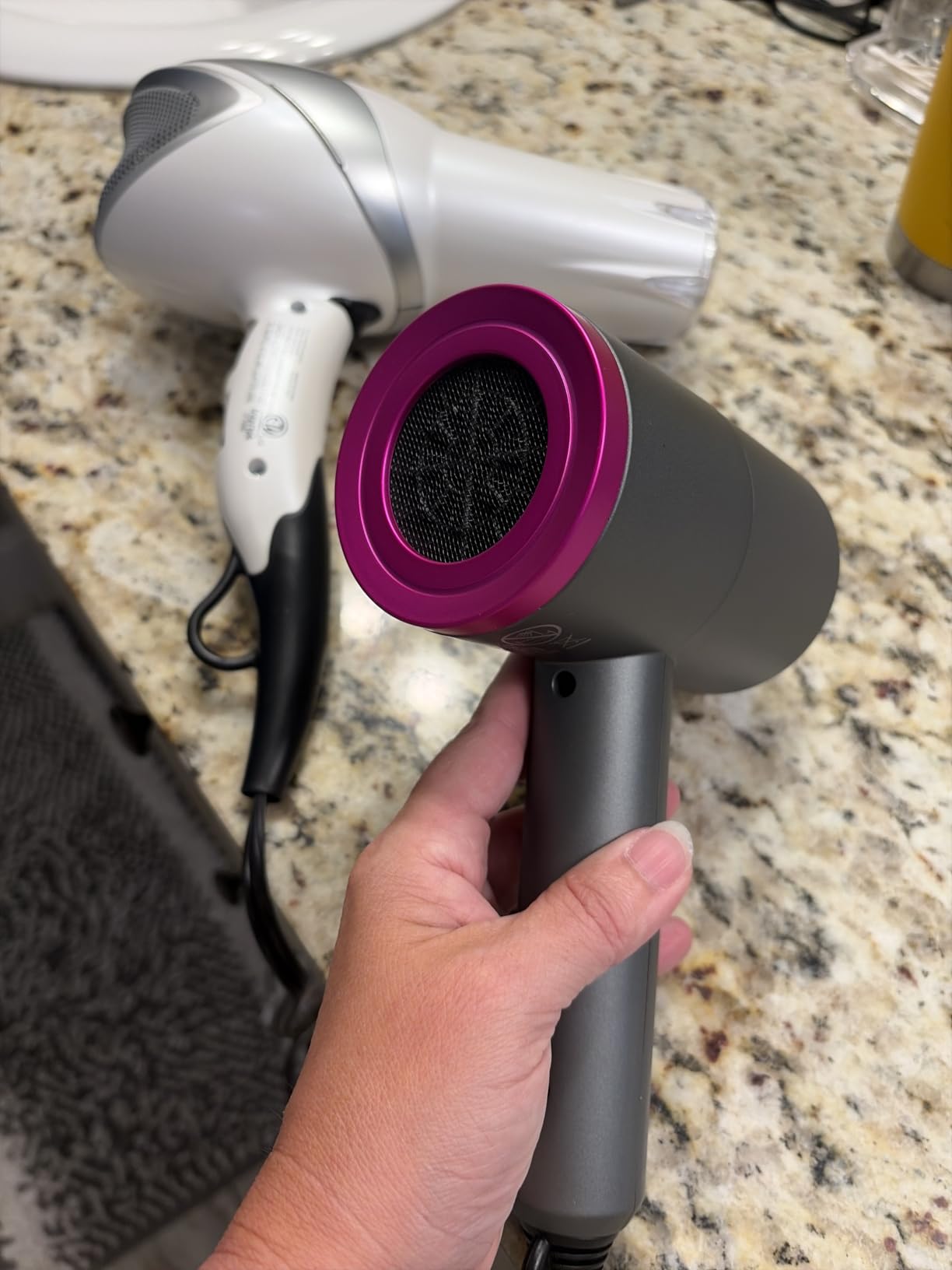slopehill Professional Ionic Hair Dryer, Powerful 1800W Fast Drying Low Noise Blow Dryer with 2 Concentrator Nozzle 1 Diffuser Attachments for Home Salon Travel (Black) customer photo 1