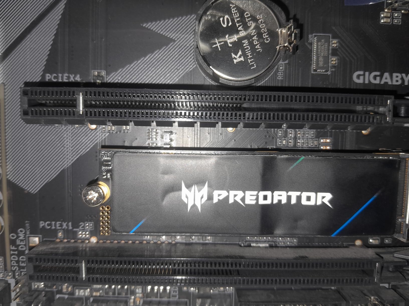 Acer Predator GM7 1TB SSD: M.2 2280 PCIe Gen 4 x4 NVMe 2.0, Read Speed Up to 7400 MB/s, Internal PC Solid State Drive for Laptop, Desktop and PS5 - BL.9BWWR.118 customer photo 2
