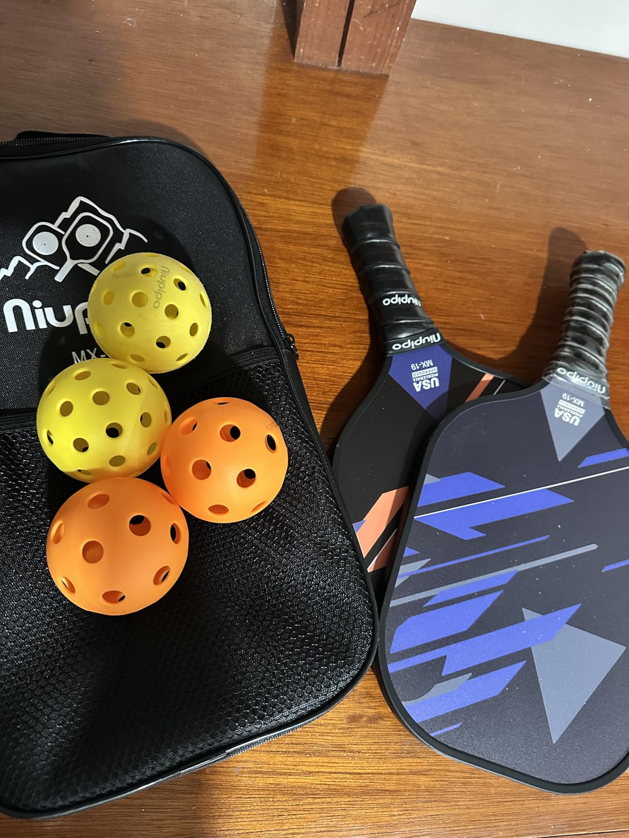 niupipo Pickleball Paddles Set of 2 or 4, USAPA Approved Fiberglass Pickleball Paddle Set with Balls and Bag, Polypropylene Honeycomb Core, Lightweight Pickleball Paddles for Beginners Men Women customer photo 1