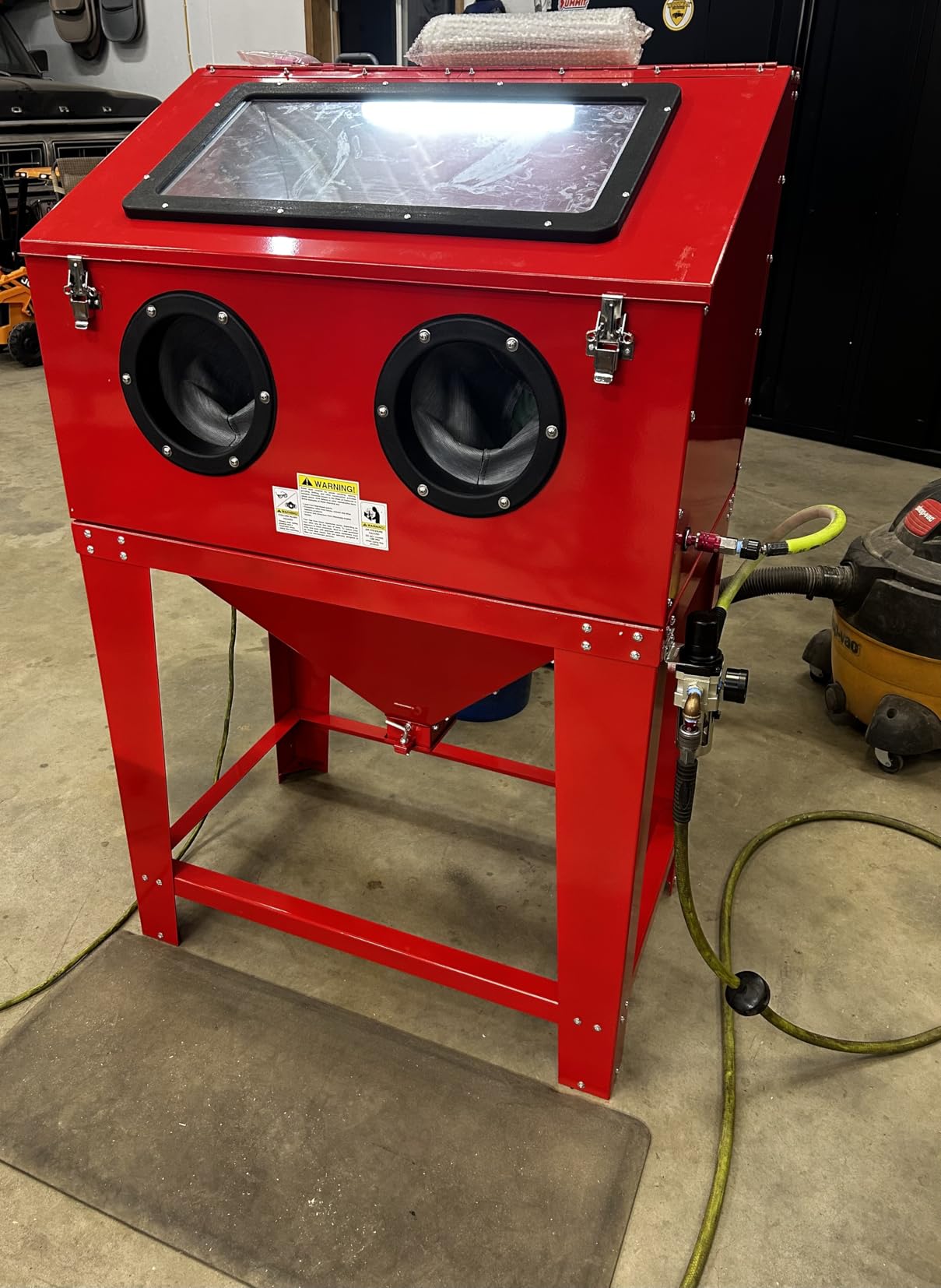 40 Gallon Bench Top Air Sandblasting Cabinet | Heavy Duty Steel, Includes Gun and 4 Nozzles, 60-125PSI/6-25CFM, For Rust Removal, Stain, Paint customer photo 2