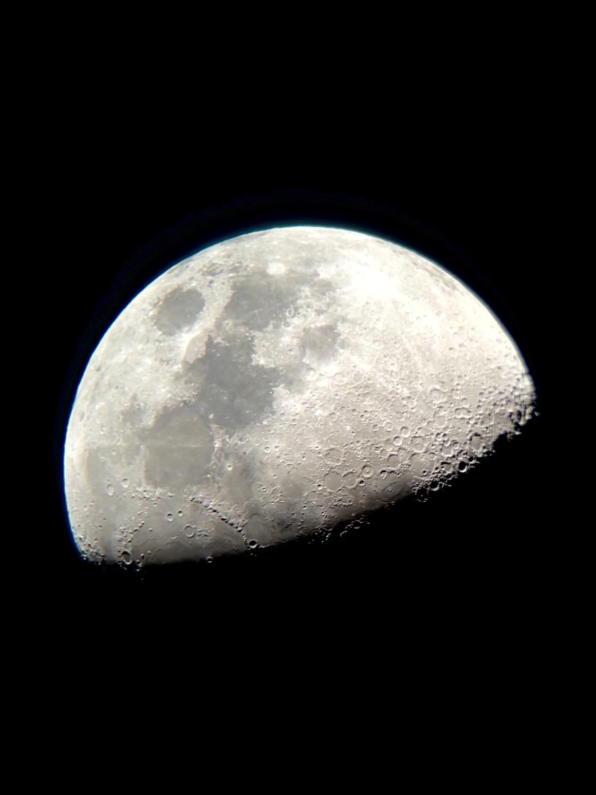 Celestron StarSense Explorer 150mm App-Enabled Tabletop Dobsonian Telescope | StarSense Explorer App to Find Objects, Large 150mm Aperture, Bright Deep-Sky Views, Stable Tabletop Dobsonian, Portable customer photo 2