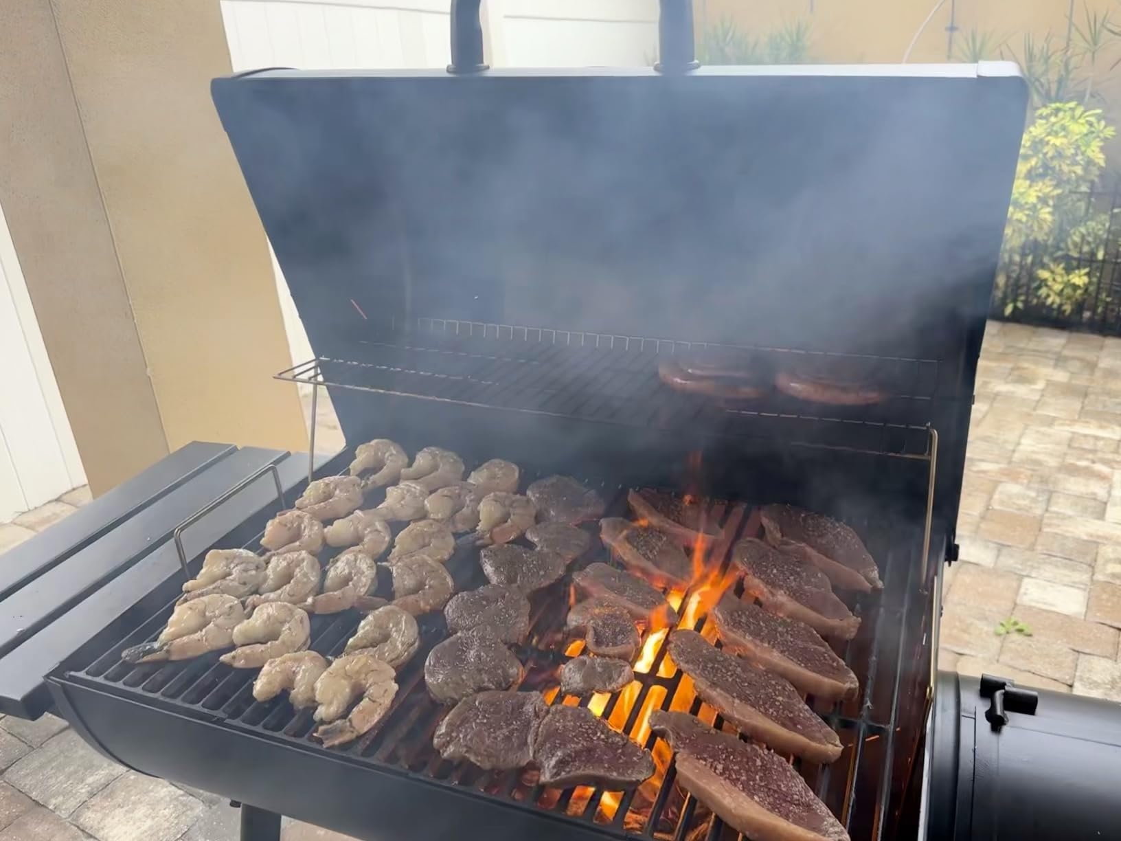 Char-Griller Smokin Pro Charcoal Grill and Offset Smoker with Side Fire Box, Dual Damper Control, Chrome Plated Steel Warming Rack, 1,130 Cooking Square Inches in Black, Model CG30044223 customer photo 2