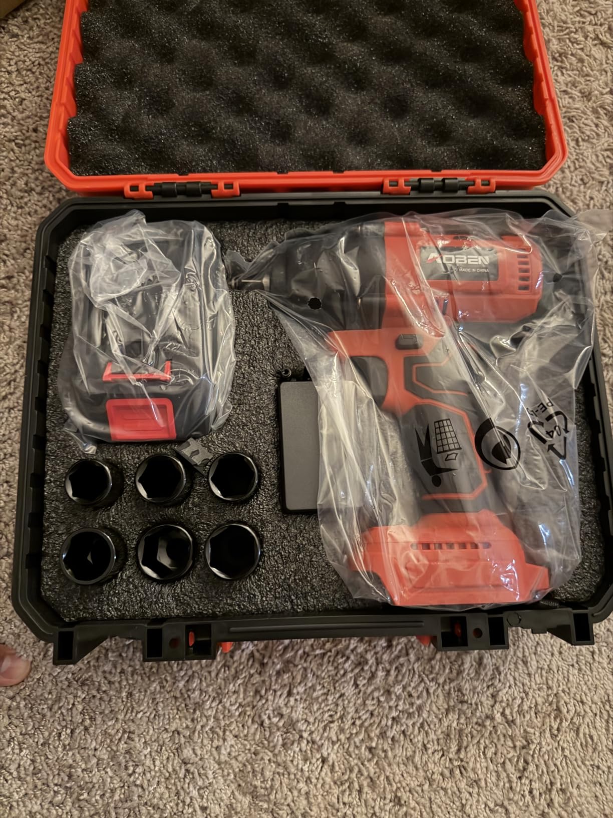 AOBEN Cordless Impact Wrench 1/2 Inch, Power Impact Gun Kit, Max 600N. M/450Ft-lbs High Torque Electric Impact Driver for Car RV Tire, 4.0Ah Battery, Charger, 6 Sockets & Storage Tool Case customer photo 1
