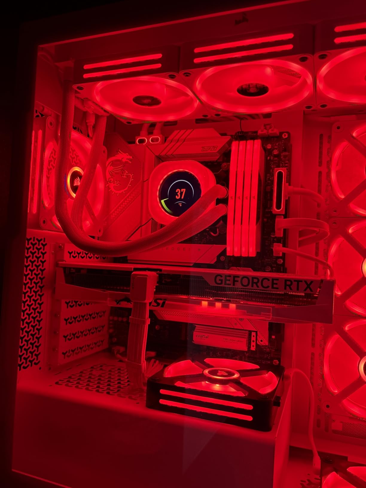 Intel Core i7-14700K New Gaming Desktop Processor 20 cores (8 P-cores + 12 E-cores) with Integrated Graphics - Unlocked customer photo 1