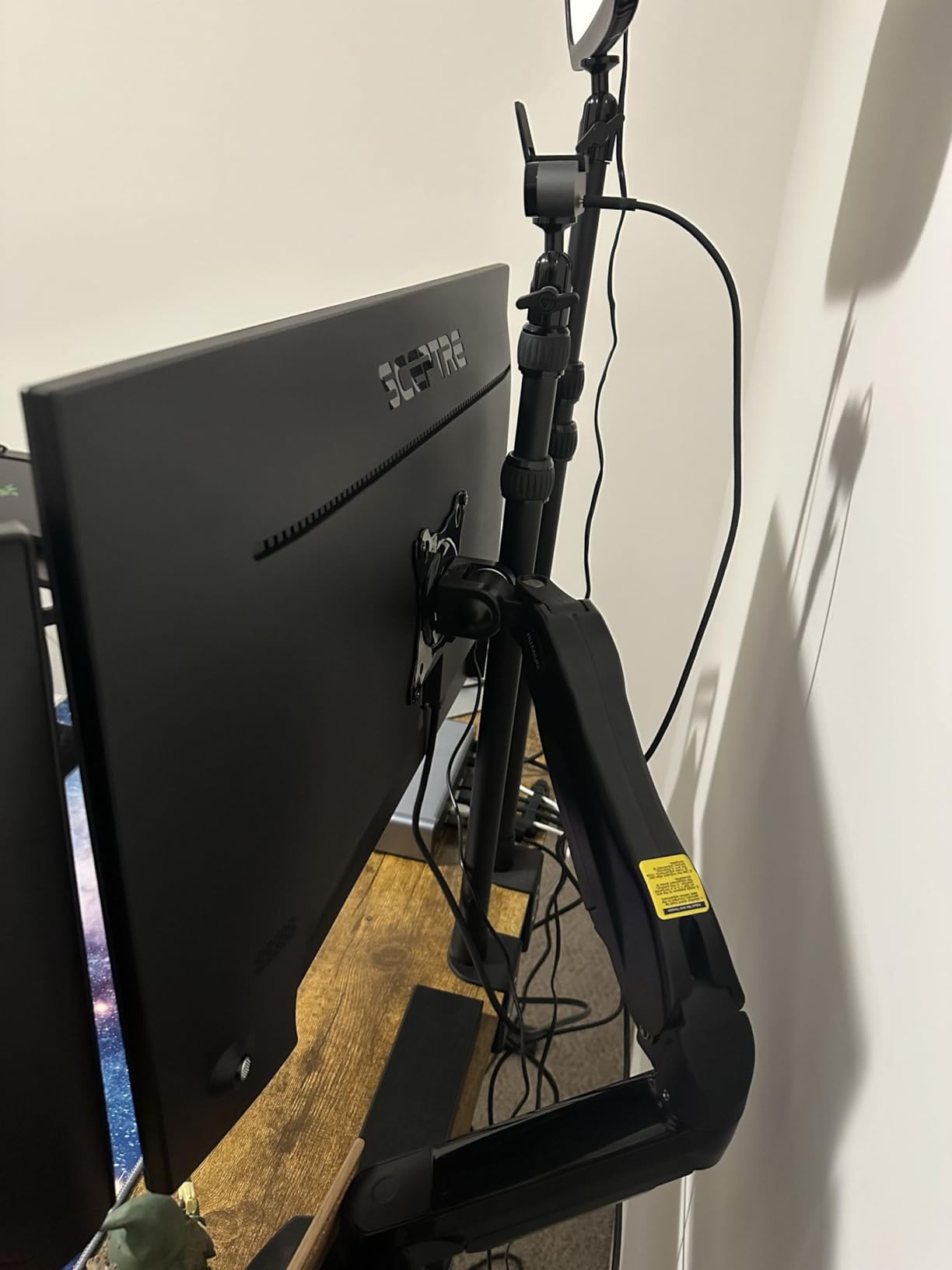Sceptre 27-inch Prime Gaming Monitor 100Hz 1ms DisplayPort HDMI x2 100% sRGB AMD FreeSync Build-in Speakers, Eye Care Frameless Machine Black 2025 (E275W-FW100T Series) customer photo 2
