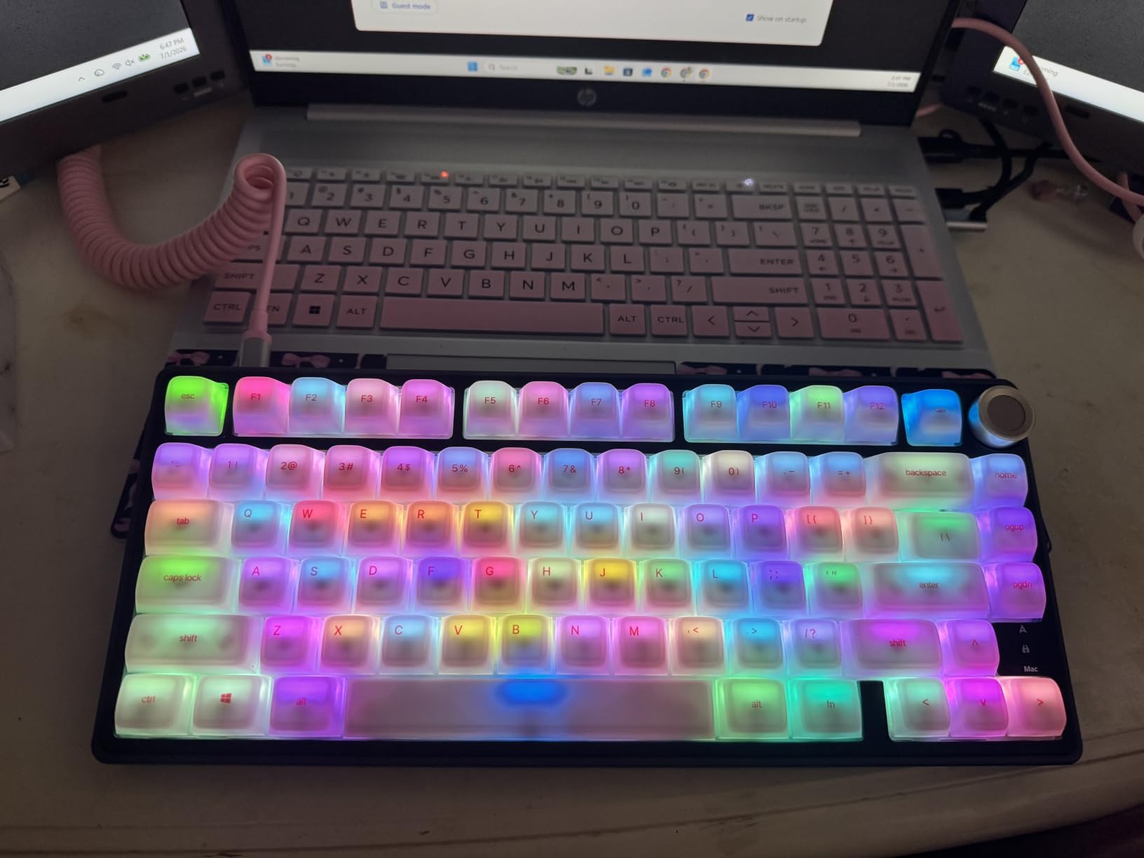 RK ROYAL KLUDGE R75 Wired Mechanical Gaming Keyboard, 75% Hot-Swap Mechanical Keyboard Volume Knob, Soft Pre-lubed Tactile Brown Switch customer photo 1