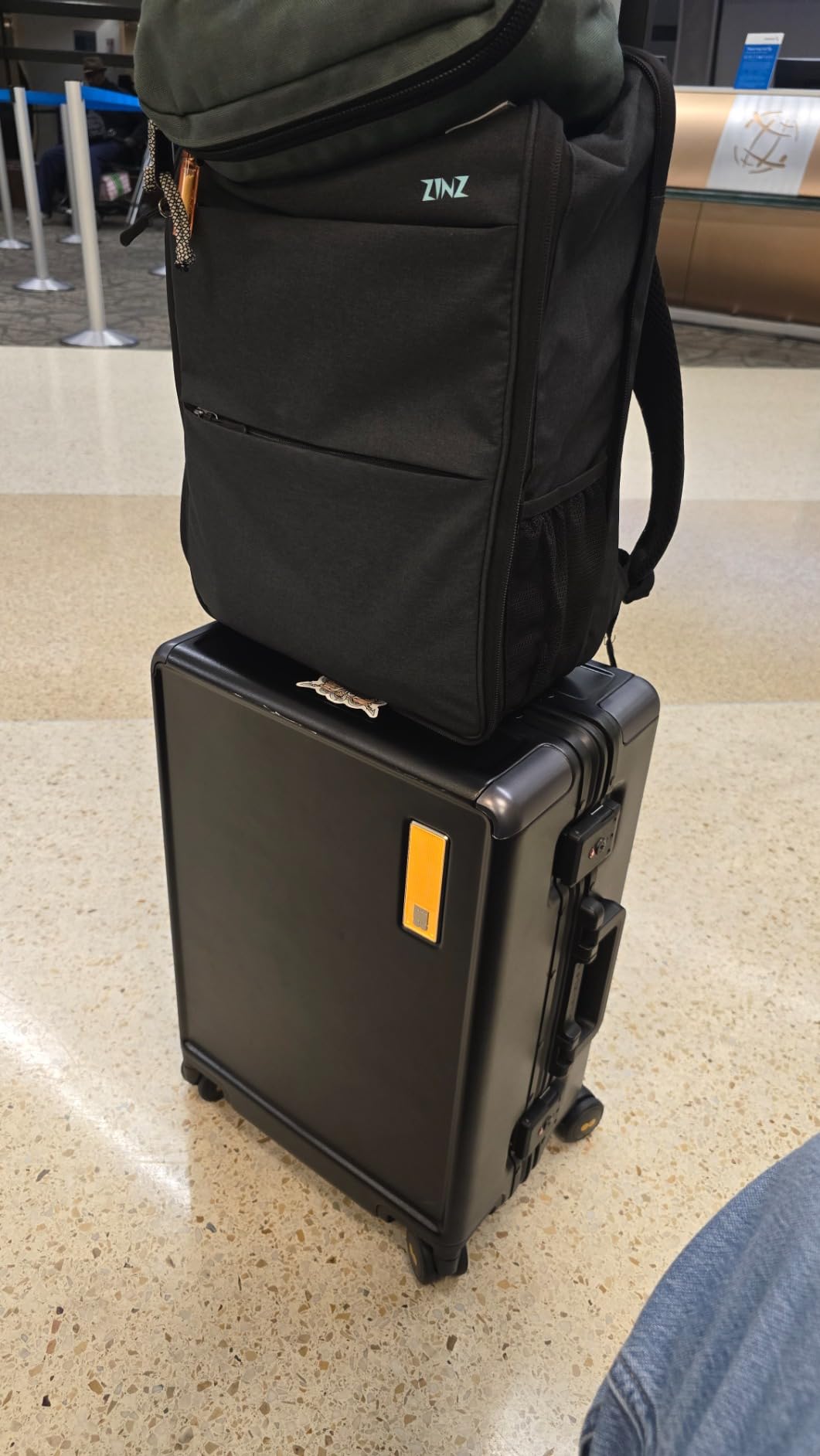 LEVEL8 Carry On Luggage Airline Approved Zipperless with Aluminum Frame, Hard Case Luggage with Spinner Wheels, Metal Travel Suitcase with Double Tsa Locks, 20 Inch, Blue customer photo 2