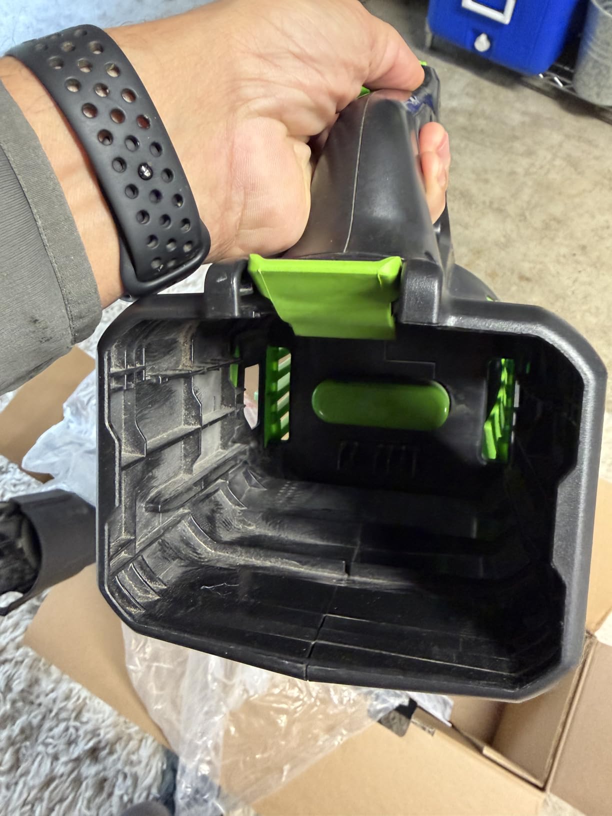 Greenworks 80V Backpack Leaf Blower, 750 CFM, 4.0 Ah Battery and Charger customer photo 2