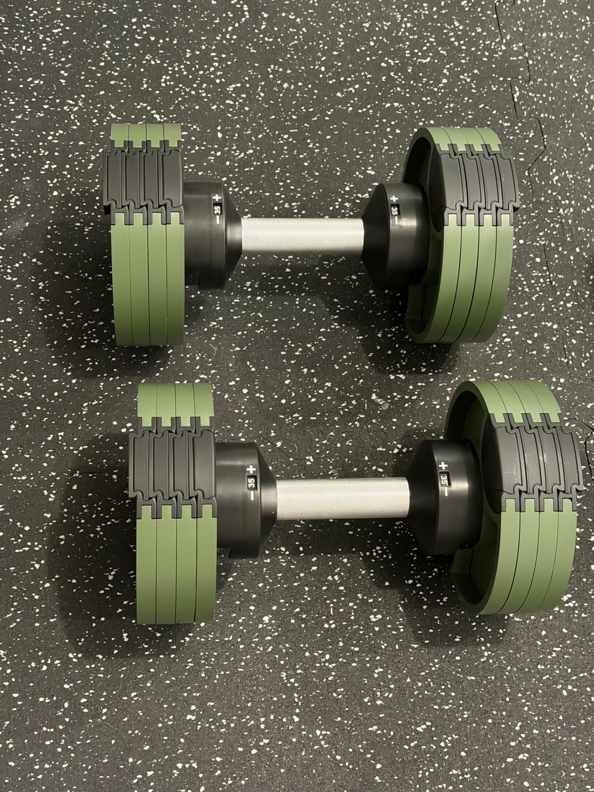 Nuobell 580 Adjustable Dumbbells, 5-80 lb, Set of 2 Free Weights | 5 lb Increments, Instant Twist-handle Adjustment, Knurled Aluminum Handles, Replace 16 Pairs of Dumbbells, Trays Included customer photo 1