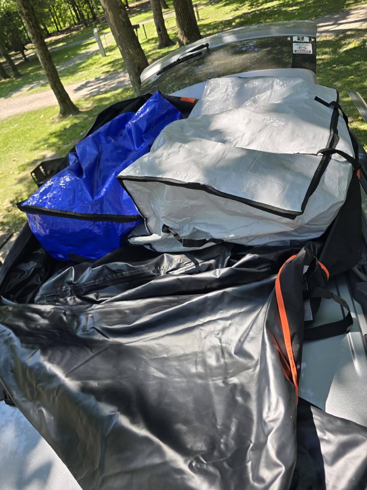 RoofPax XXL 28 cuft Car Rooftop Cargo Carrier Bag Extra Waterproof Car Roof Storage with 10 Heavy Duty Tie Down Straps and 4 Hooks Roof Bag Cargo Carrier for Top of Vehicle with/Without Rack customer photo 2