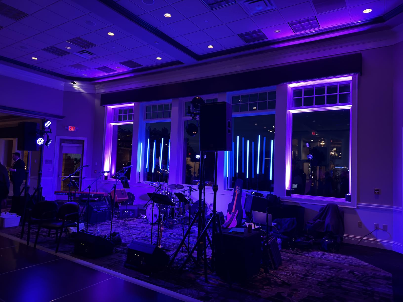 Battery Powered Stage Par Lights - 4IN1 RGBW Full Color LED - 6H All-Color Runtime - Remote & DMX Control - Rechargeable Uplights for DJ Event Live Show Wedding Party Church - 2 Pack customer photo 2