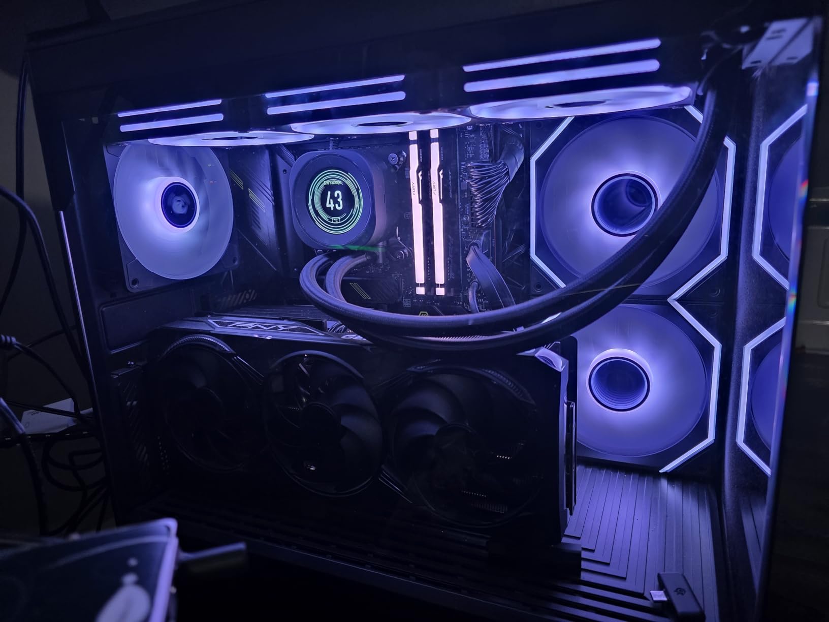 iBUYPOWER Y40 Black Gaming PC Computer Desktop Y40BI7N47S01 (Intel Core i7 14700F, RTX 4070 Super 12GB, 32GB DDR5 5600 RGB (16x2), 2TB NVMe SSD, WiFi Ready, Windows 11 Home) customer photo 2