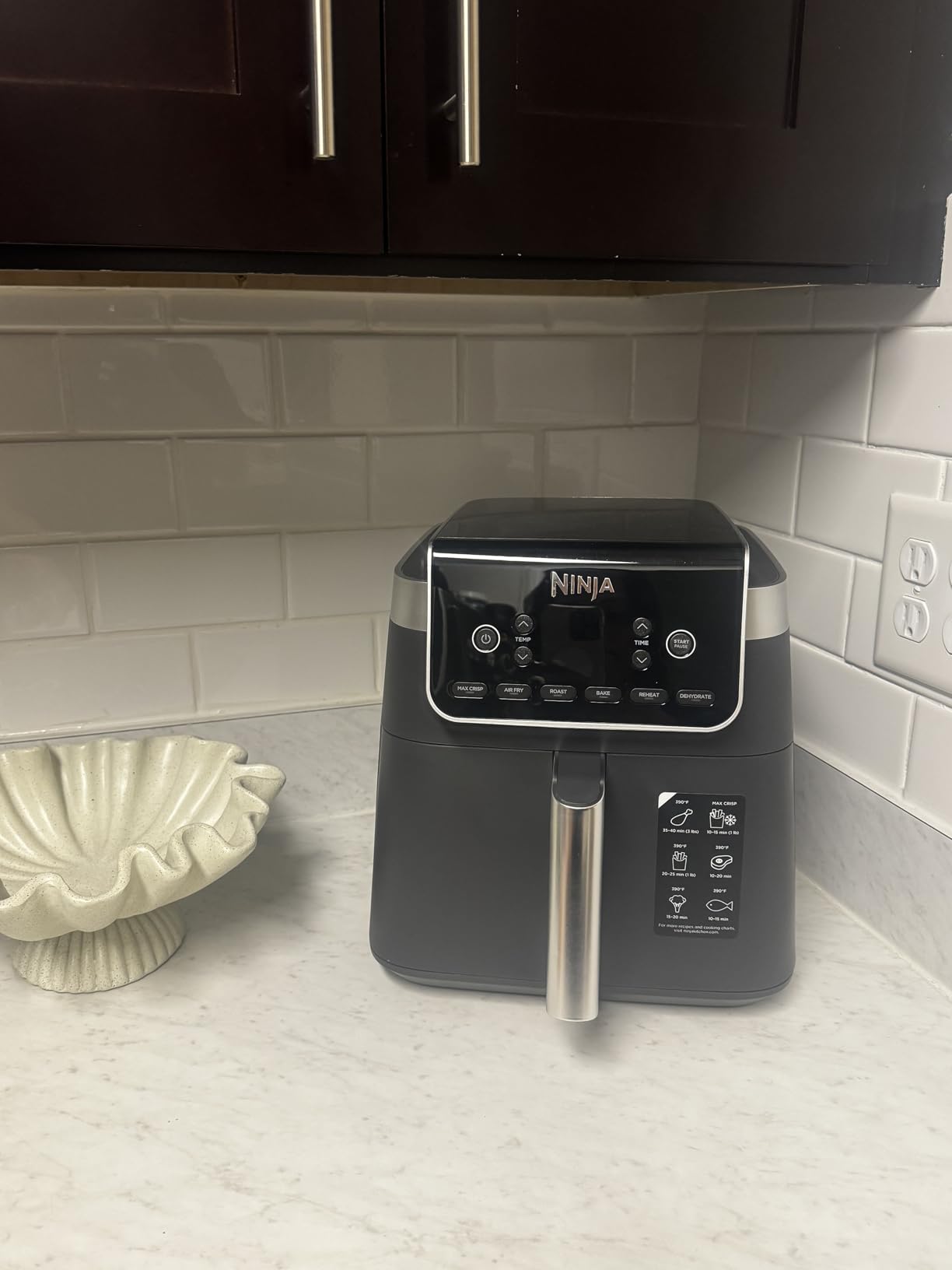 Ninja Air Fryer XL with MaxCrisp, 6.5 Qt, 6-in-1, Grey, AF181 | Max crisp, air fry, roast, bake, reheat, dehydrate, 1750W, 450F max, Fits 9 lbs wings customer photo 2