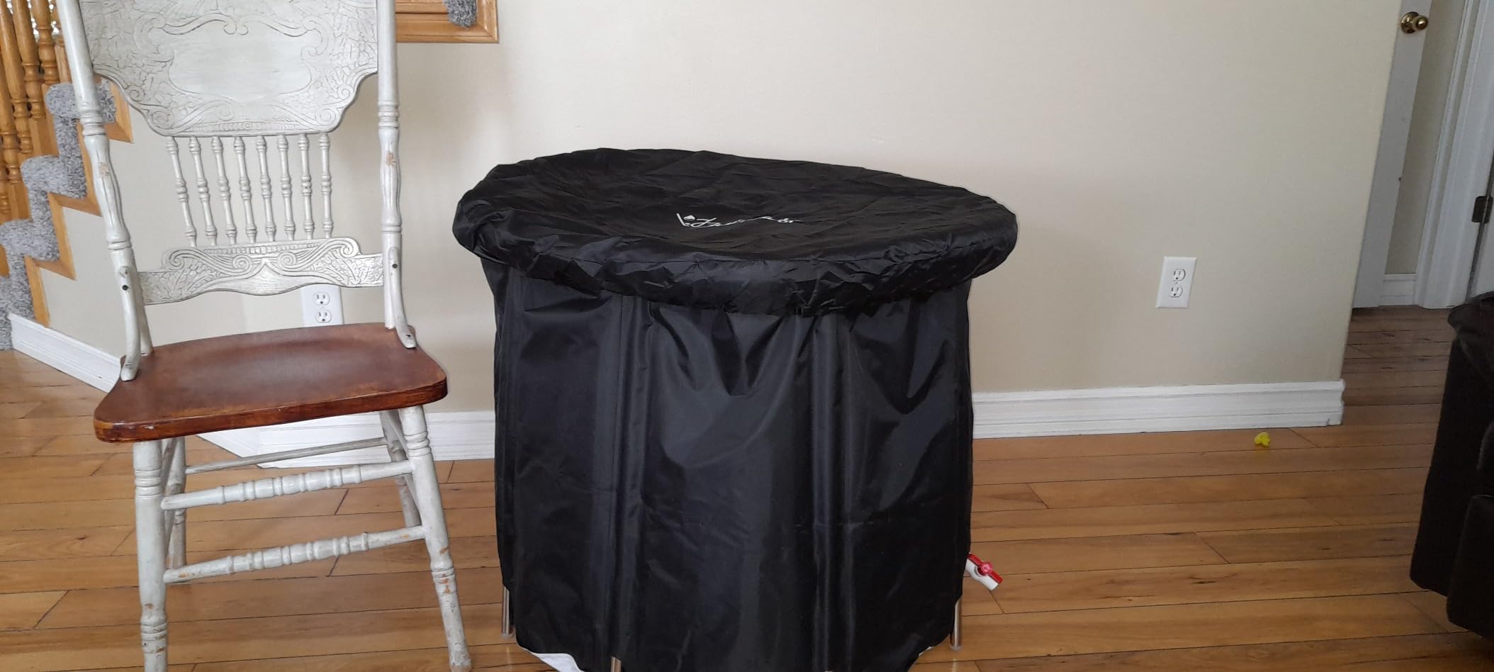 Bubplay Ice Bath Cold Plunge Tub with Cover for Indoor Outdoor for Recovery, Cold Water Therapy, Athletes & Adults - 105 Gallons, Black, XL customer photo 1