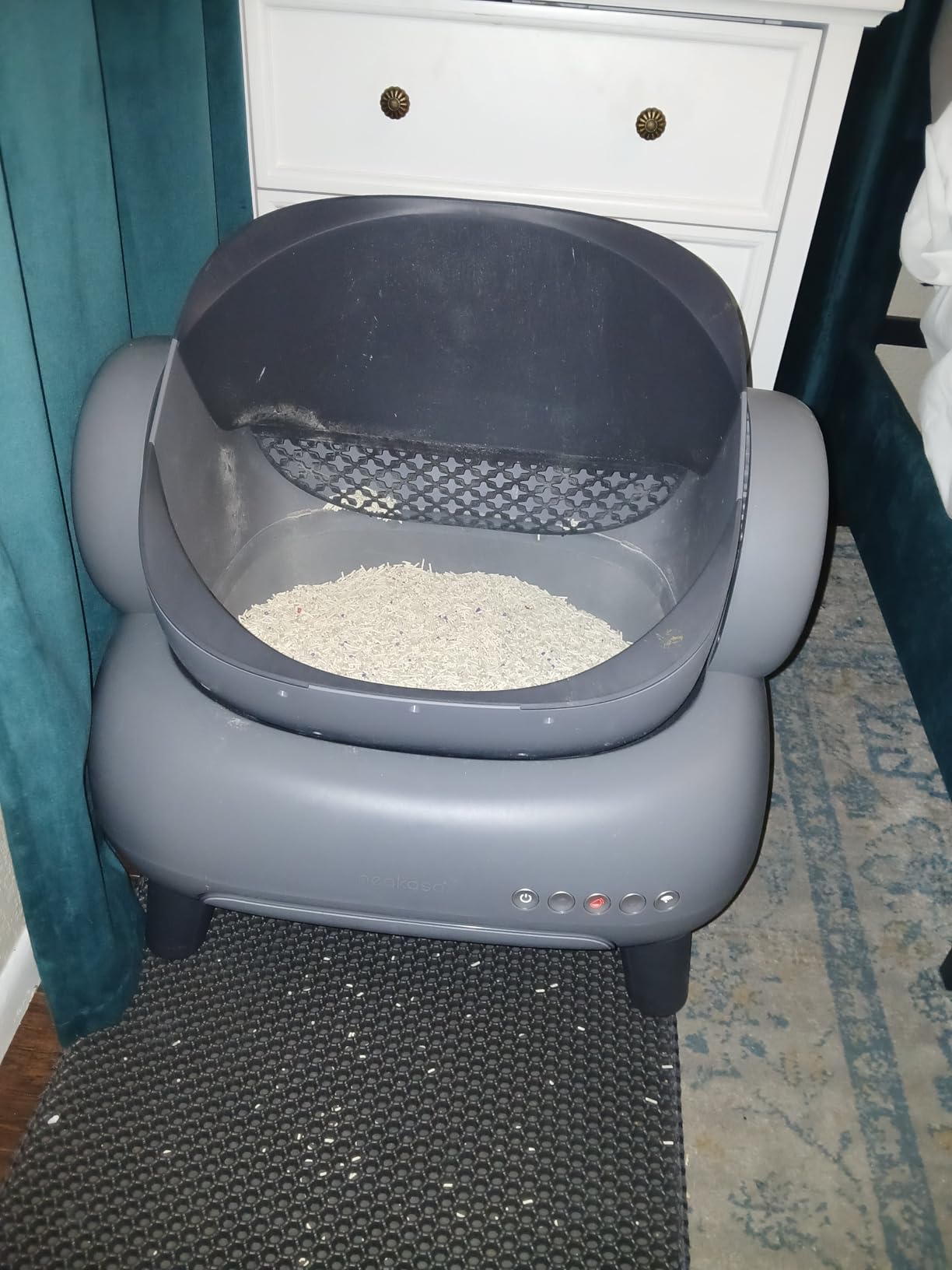 Neakasa M1 Plus Open-Top Self-Cleaning Cat Litter Box, 360° Safety Sensors, Advanced Odor & Leak Control, Automatic for Large & Multi-Cat Homes, Litter Mat & 2 Rolls Refill Bags Included customer photo 1