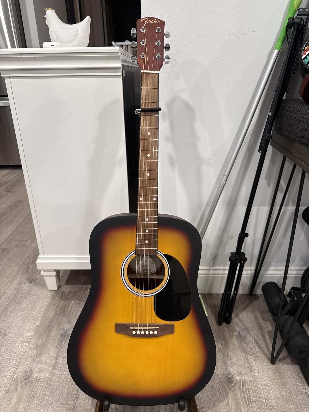 Fender FA-25 Dreadnought Acoustic Guitar, Beginner Guitar, with 2-Year Warranty, Includes Free Lessons, Sunburst customer photo 1