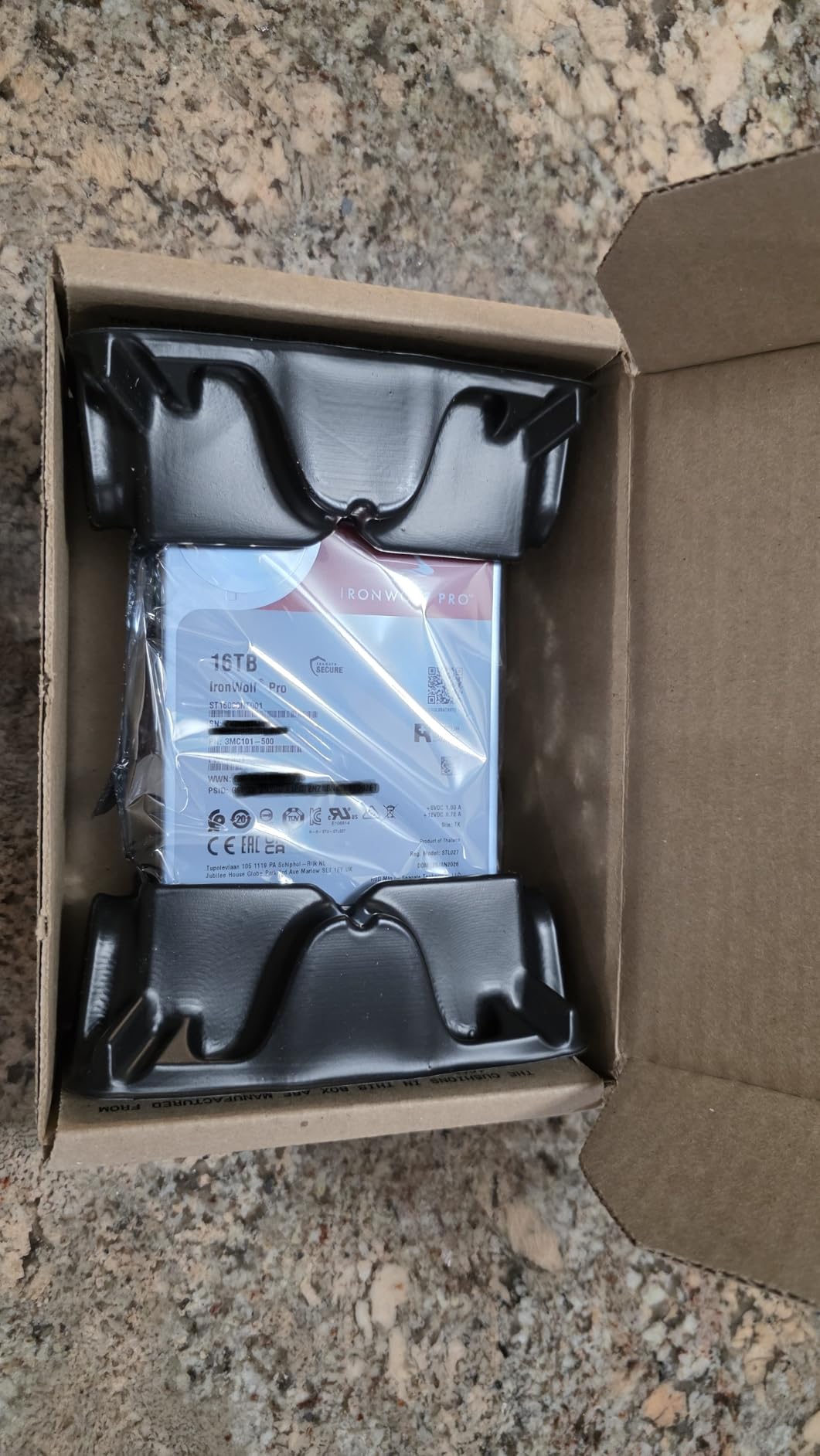 IronWolf Pro 24TB Enterprise NAS Internal HDD Hard Drive - CMR 3.5 Inch SATA 6Gb/s 7200 RPM 512MB Cache for RAID Network Attached Storage, Rescue Services (ST24000NT002) customer photo 1