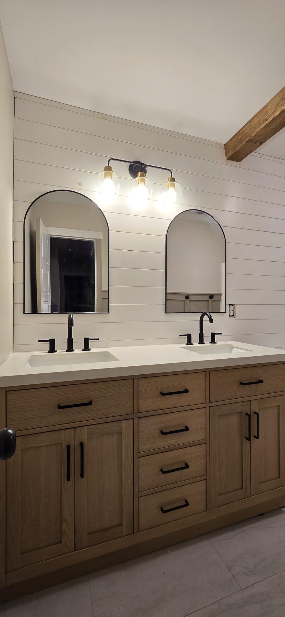 ARIEL Hepburn 60-inch Bathroom Vanity with Sink, Solid Wood, 1.5-inch Carrara White Quartz Countertop & Backsplash, Double Rectangular Porcelain Sink, 4 Soft Closing Doors, 6 Dovetail Drawers, Grey customer photo 1