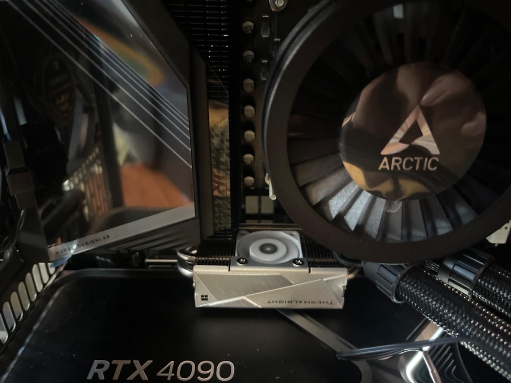 Crucial T705 PCIe Gen5 NVMe 4TB SSD, Up to 14,100MB/s, TLC NAND, Intel & Ryzen Compatible, for Hardcore Gaming & High-Speed Storage, Solid State Drive, Includes 1Mo Adobe CC - CT4000T705SSD3 customer photo 1