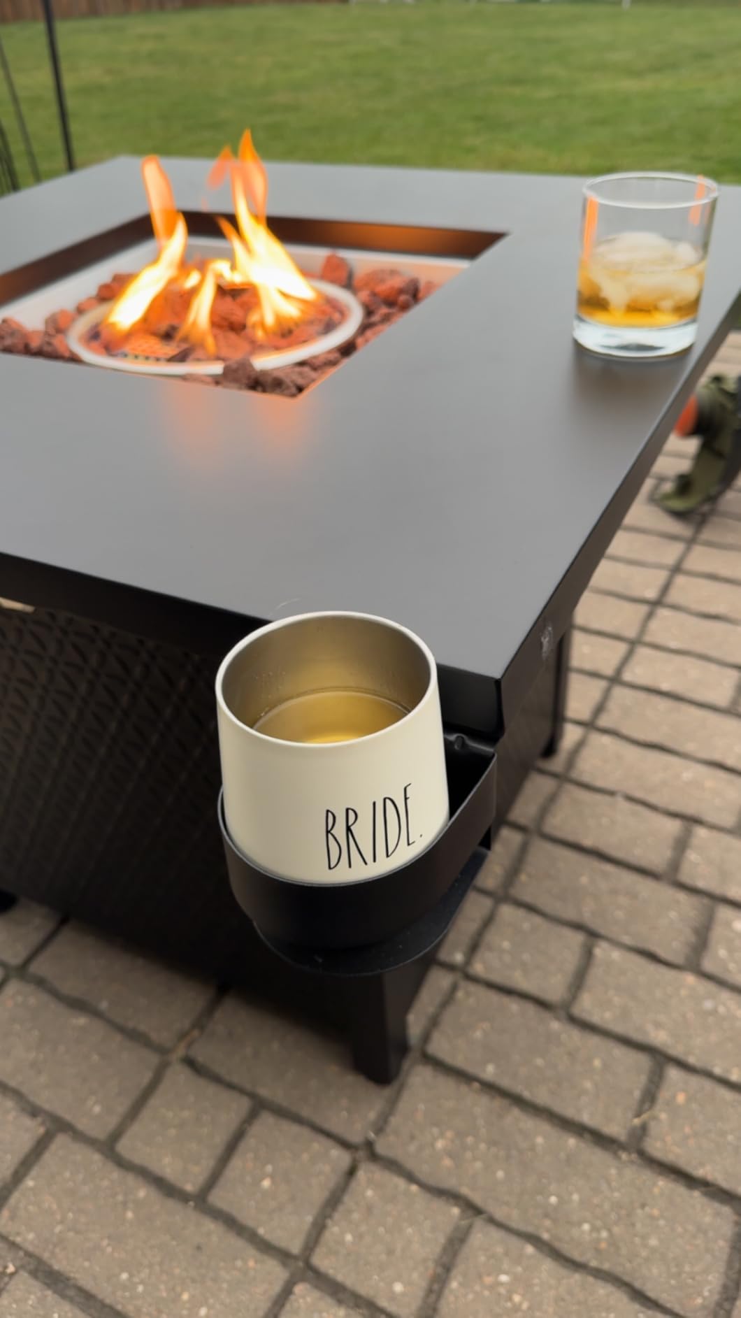 Ciays Propane Fire Pits 32 Inch Outdoor Gas Fire Pit, 50,000 BTU Steel Fire Table with Lid and Lava Rock, Add Warmth and Ambiance to Gatherings and Parties On Patio Deck Garden Backyard, Black customer photo 2