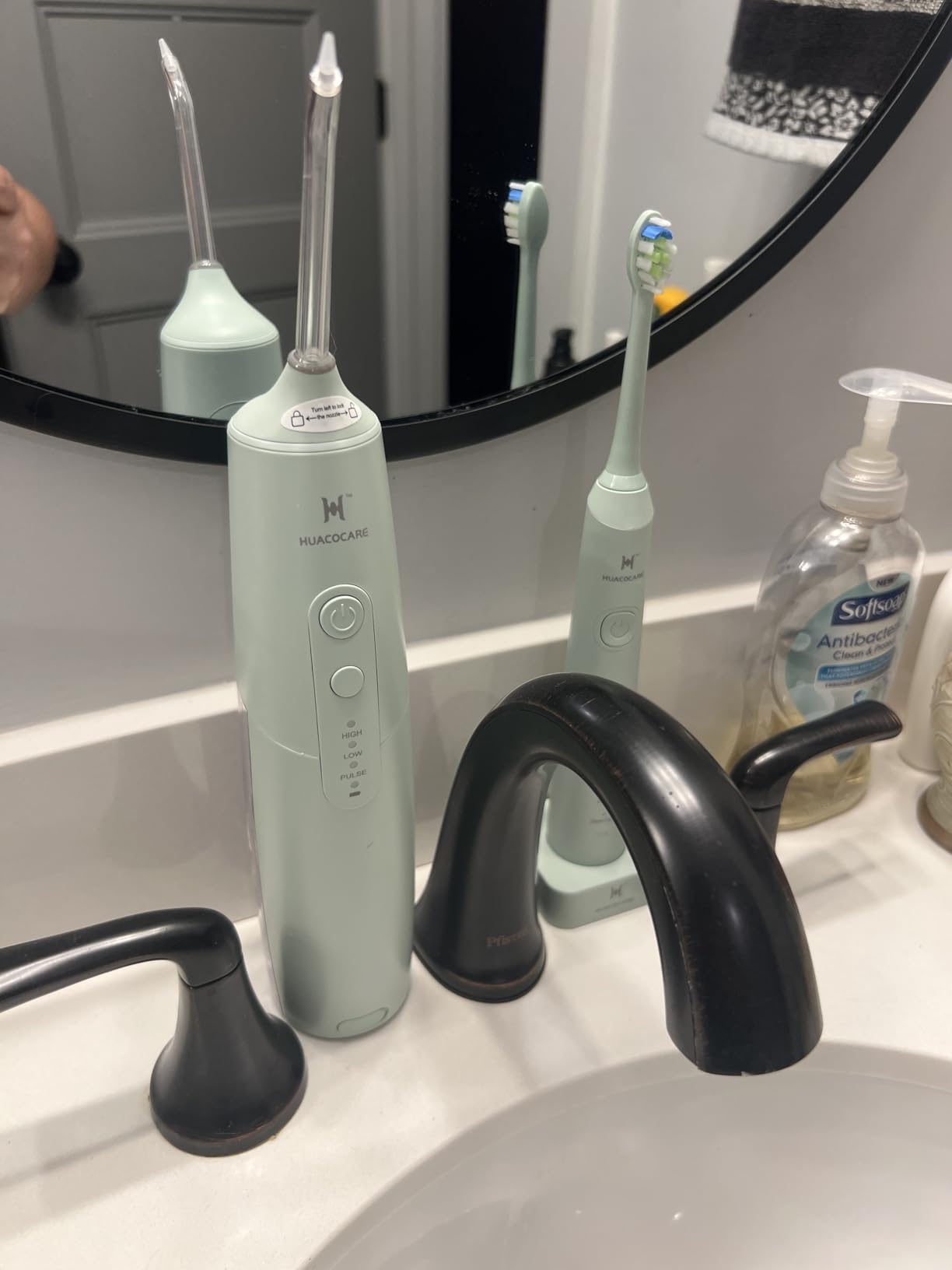 2-1 Oral Clean Kit- Water Dental flosser & Electric Toothbrush Combo- Brushing & Flossing- for Teeth Cleaning and Gum Health (Black) customer photo 2