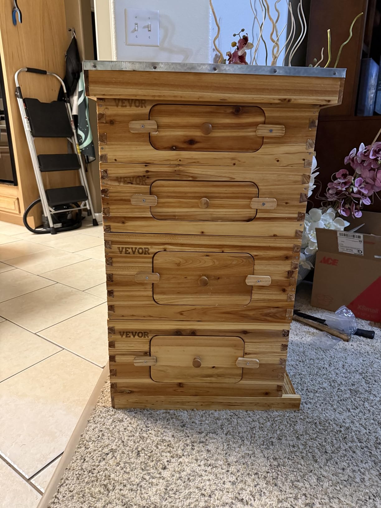 10 Frame Bee Hive, Beeswax Coated Fir Wood, Bee Hives Starter Kit, 2 Deep + 2 Medium Bee Boxes Langstroth Beehive Kit, Transparent Acrylic Windows with Foundations for Beginners Pro Beekeepers customer photo 1