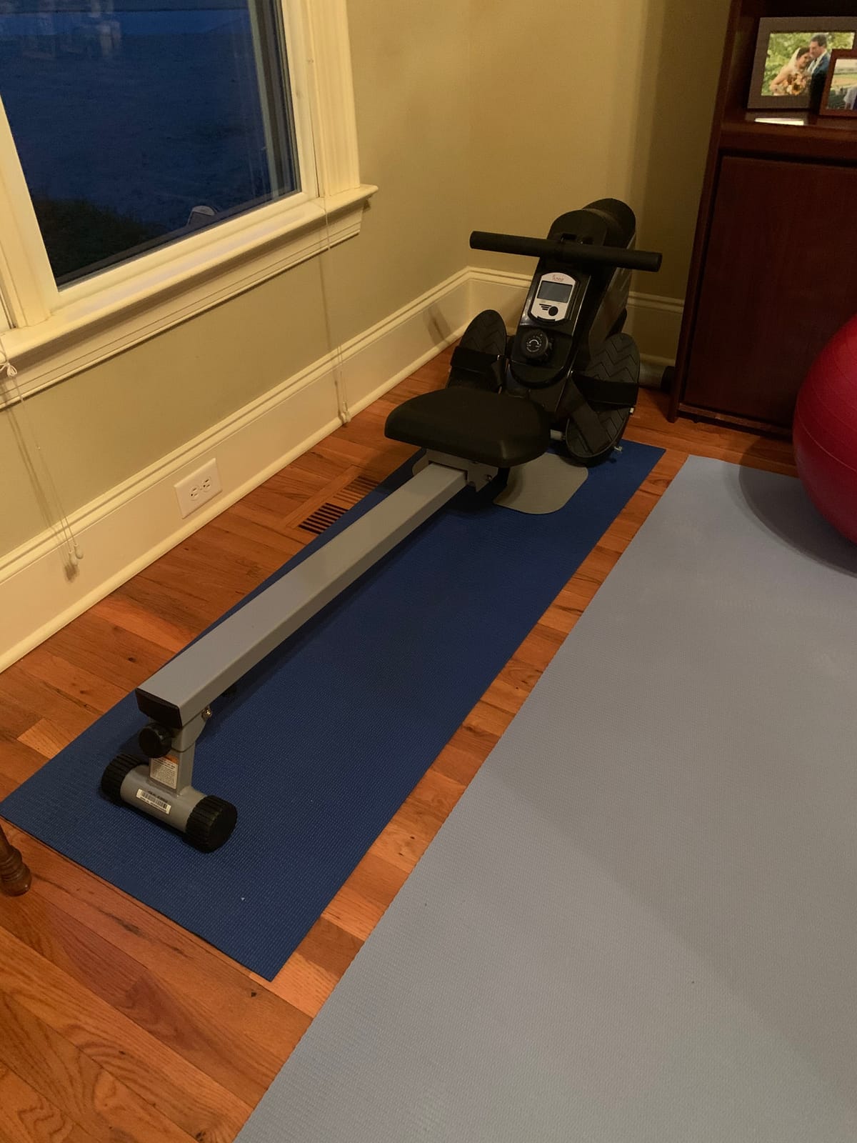 Sunny Health & Fitness Smart Flippable Magnetic Rower, 50 Inches Quiet & Smooth Stainless Steel Slide Rail, Full-Body Low-Impact Exercise Rowing Machine For Home, Free SunnyFit Training APP Connection customer photo 1