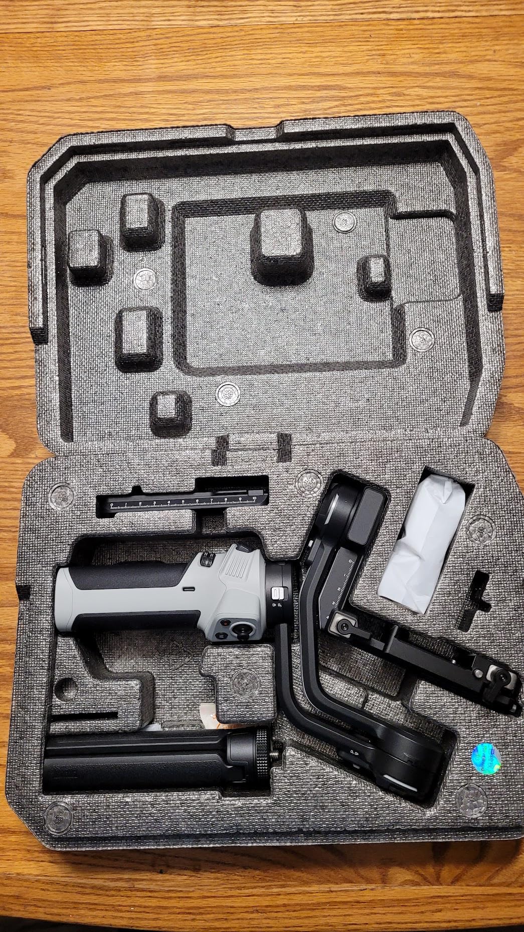 ZHIYUN CINEPEER WEEBILL 3E Mirrorless Gimbal Lightweight Stabilizer, Up to 3kg/6.6lbs Payload, 3-Axis Camera Gimbal for Canon/Sony/Panasonic/Nikon, Bluetooth Shutter Control, Native Vertical Shooting customer photo 2