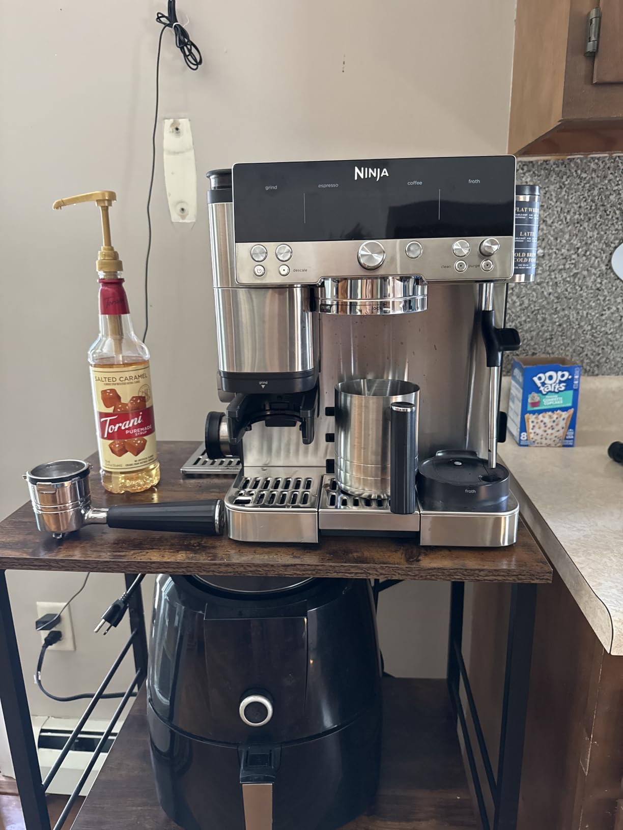 Ninja Luxe Cafe Premier 3-in-1 Espresso Machine, Drip Coffee, & Cold Brew | Built-in Grinder, Hands-Free Milk Frother, and Assisted Tamper for Cappuccinos & Lattes, Stainless Steel, ES601 customer photo 1