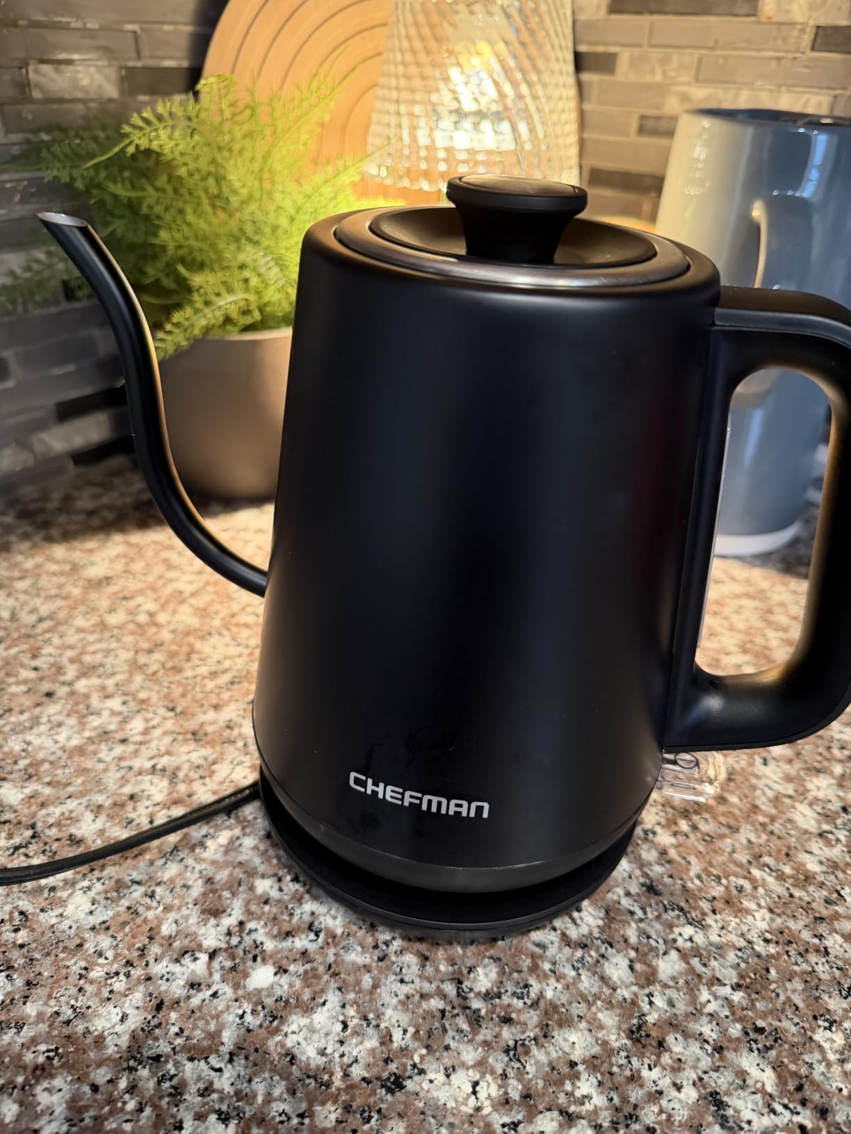 Chefman Gooseneck Electric Kettle, 0.8L Pour Over Tea Kettle for Coffee and Tea, One-Touch Operation, Boil-Dry Protection, Auto Shut-Off, Ultra-Fast Hot Water Boiler - Black customer photo 2