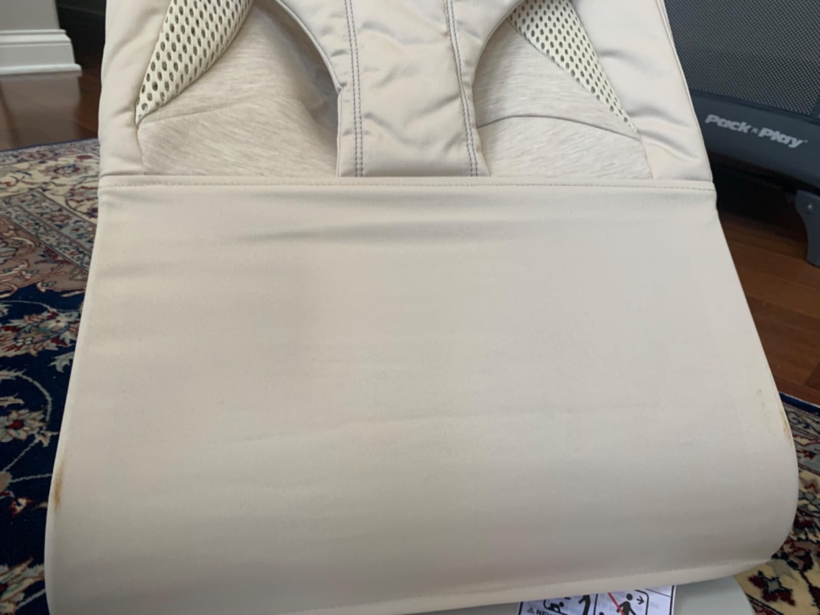 BabyBjorn Bouncer Balance Soft, Light Beige, Woven/Jersey, Tri-Fabric | 2-in-1 Adjustable Baby Bouncer Seat and Toddler Chair, Newborn to Toddler (8-29 lbs), 4 Positions, Lightweight & Portable customer photo 1